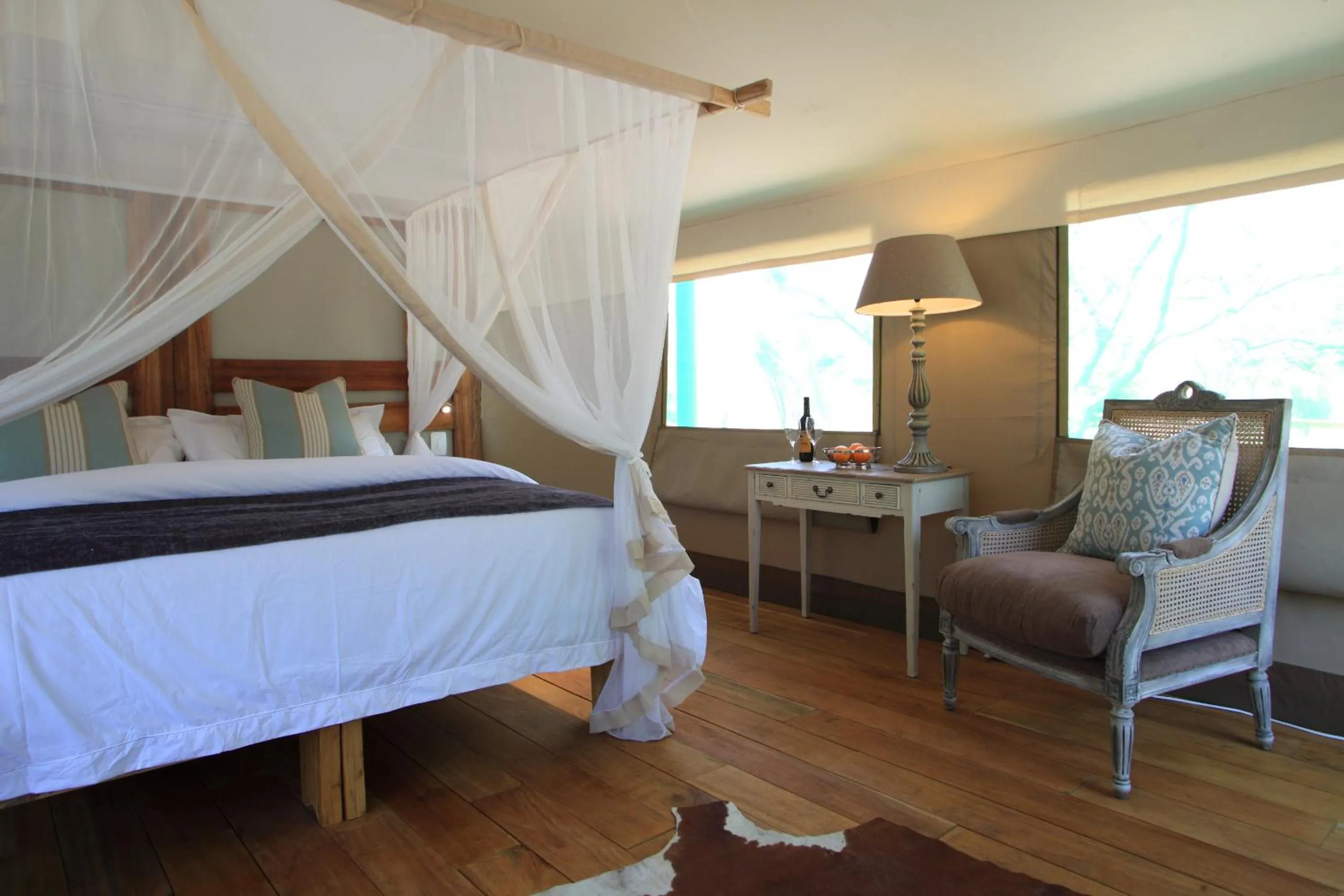 Bedroom, Bed in Fathala Wildlife Reserve