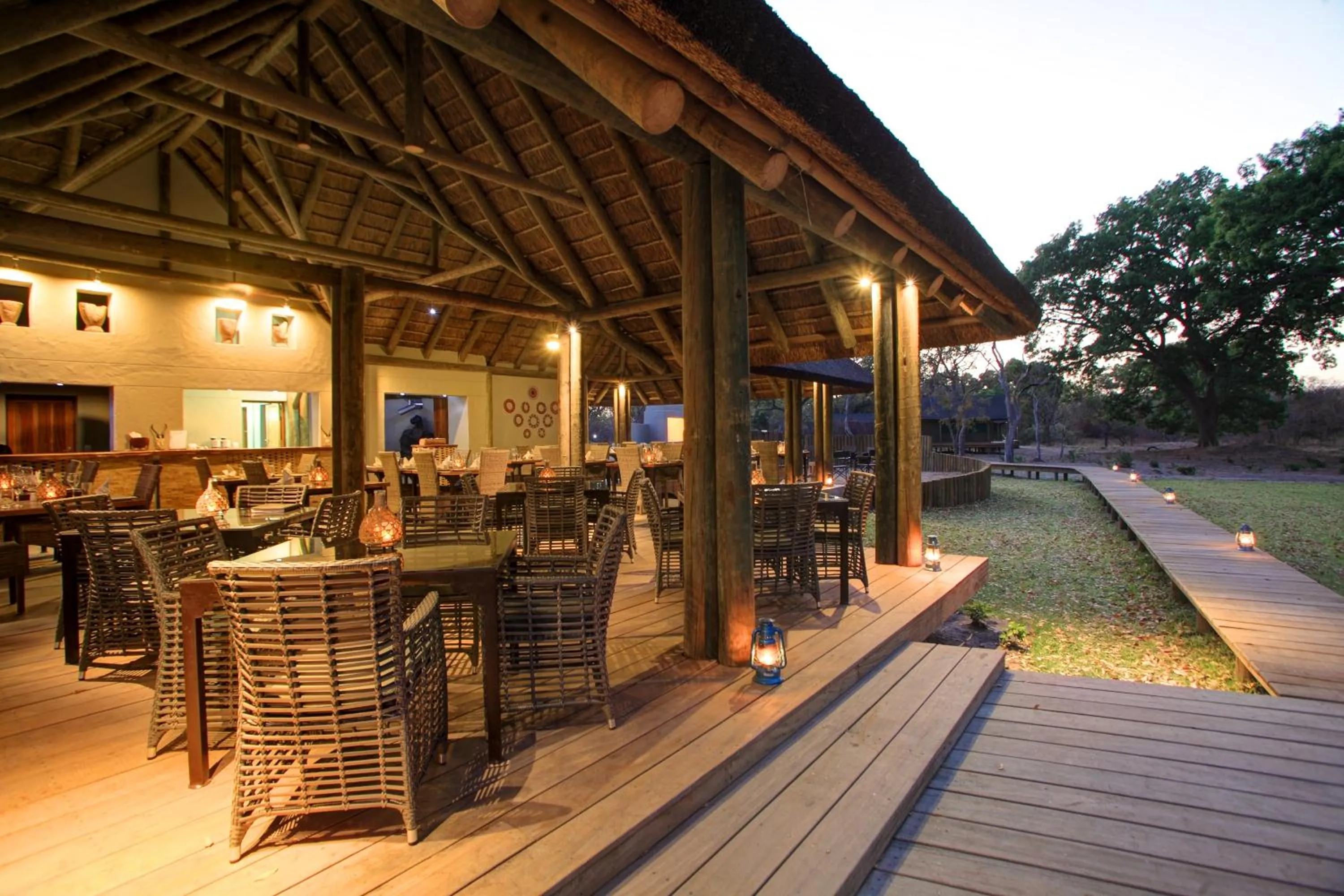 Restaurant/places to eat in Fathala Wildlife Reserve