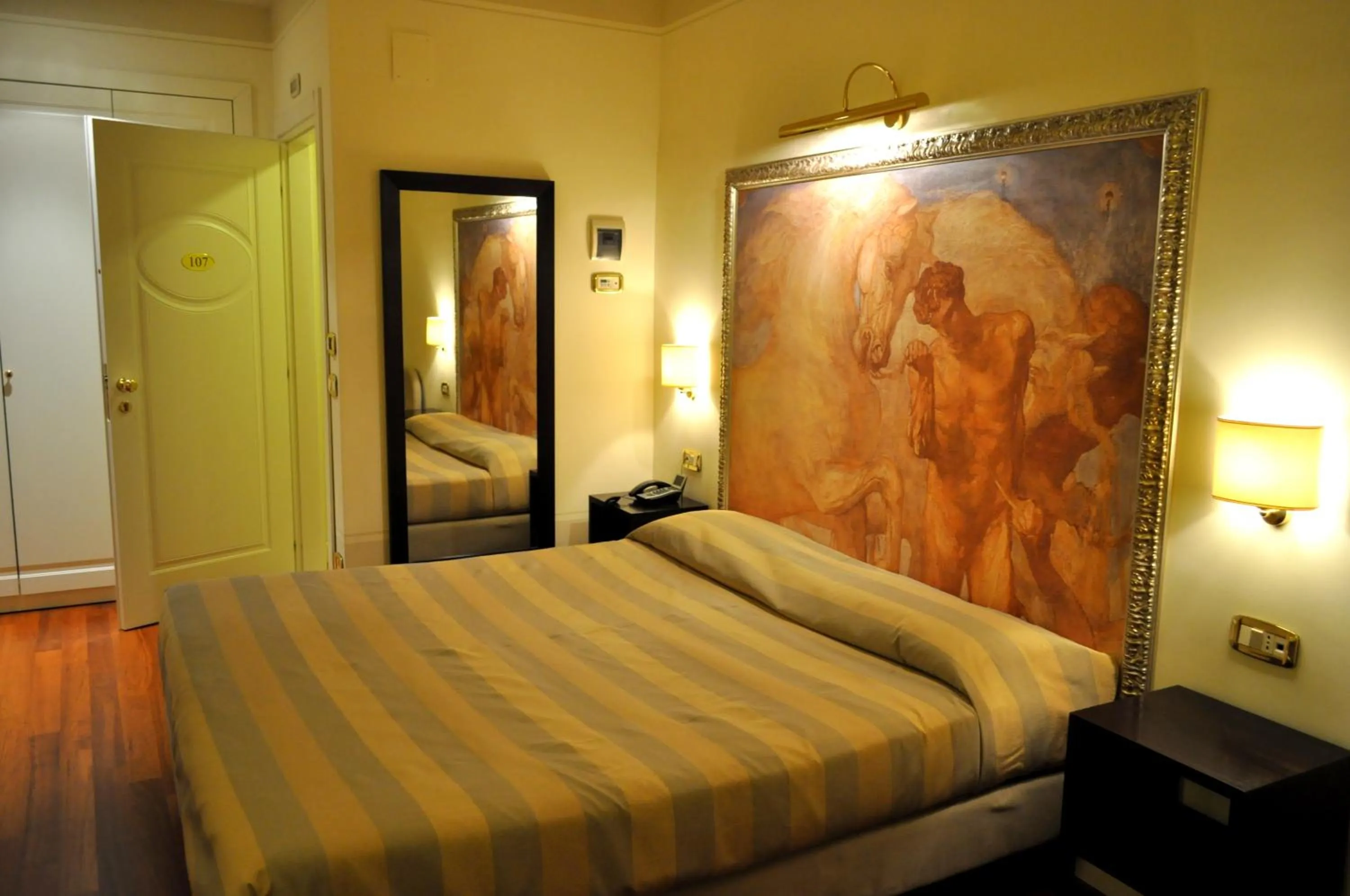 Photo of the whole room, Bed in Albergo Sant'Emidio