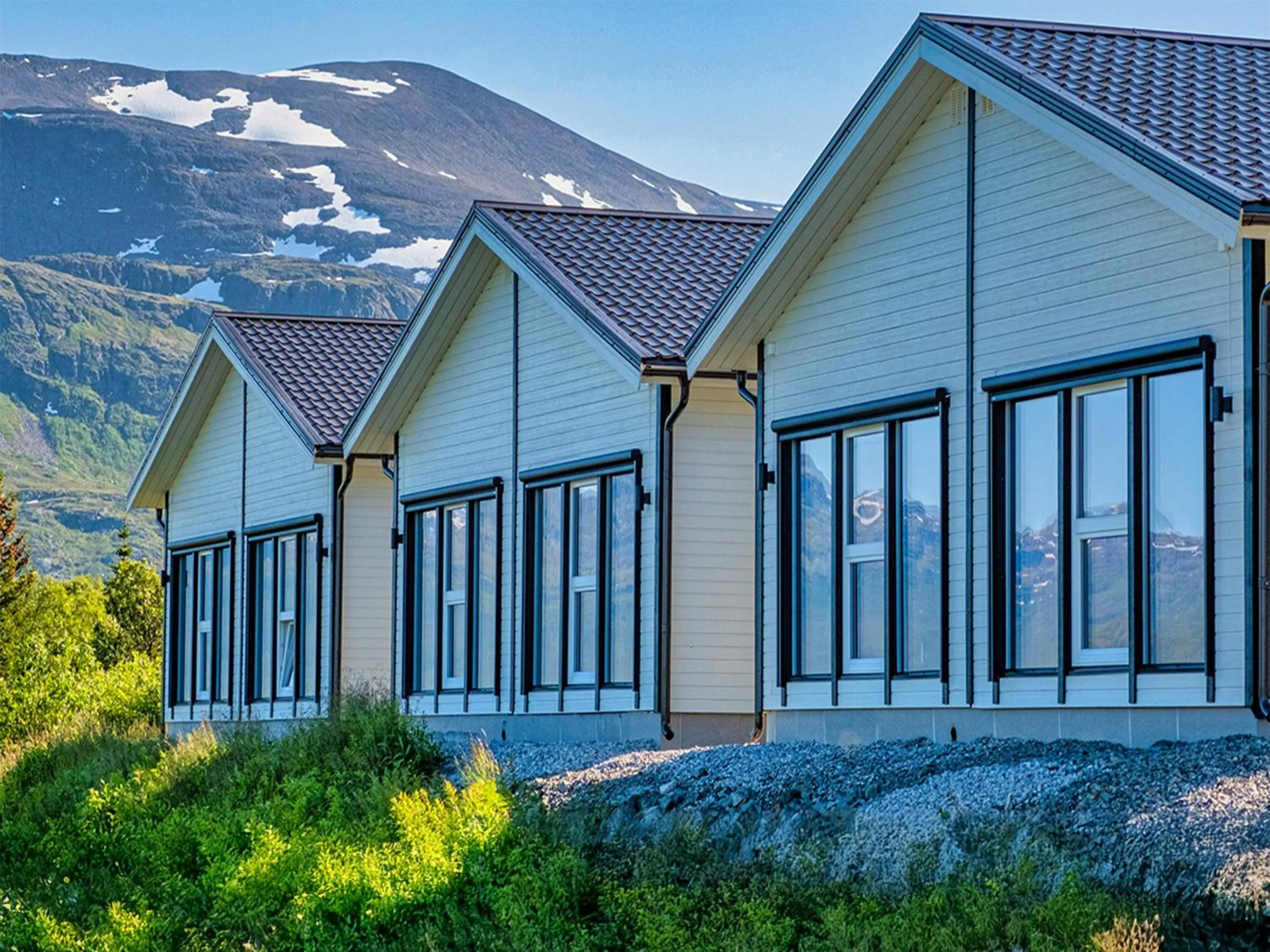 Property building in Arctic Panorama Lodge