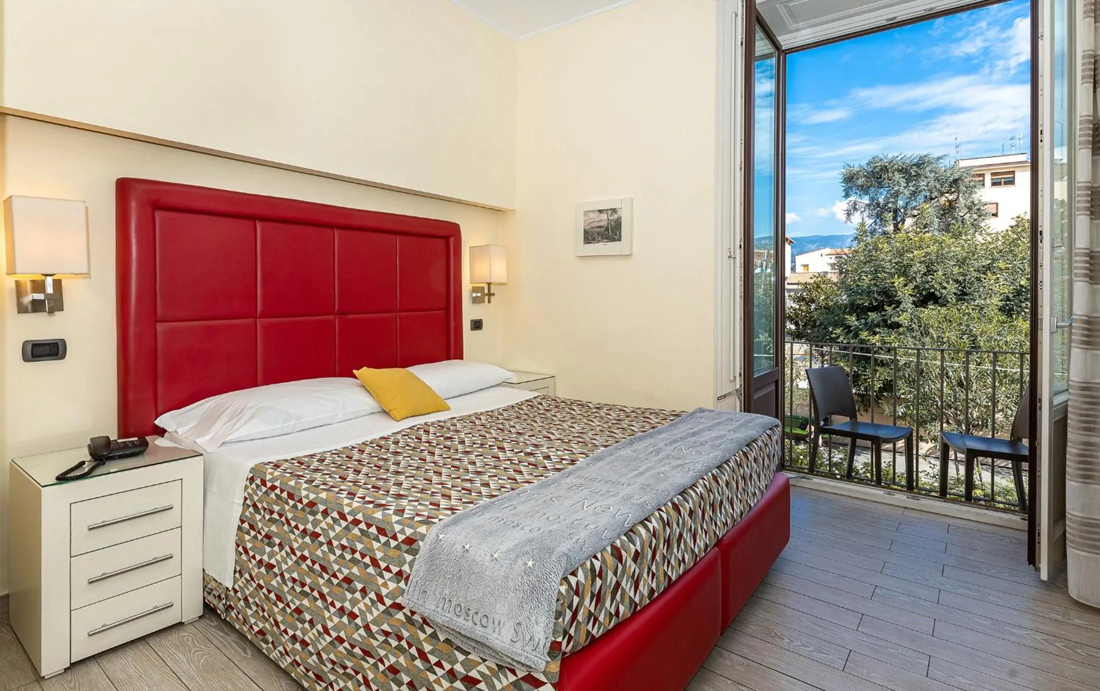 Balcony/Terrace, Bed in Blurooms