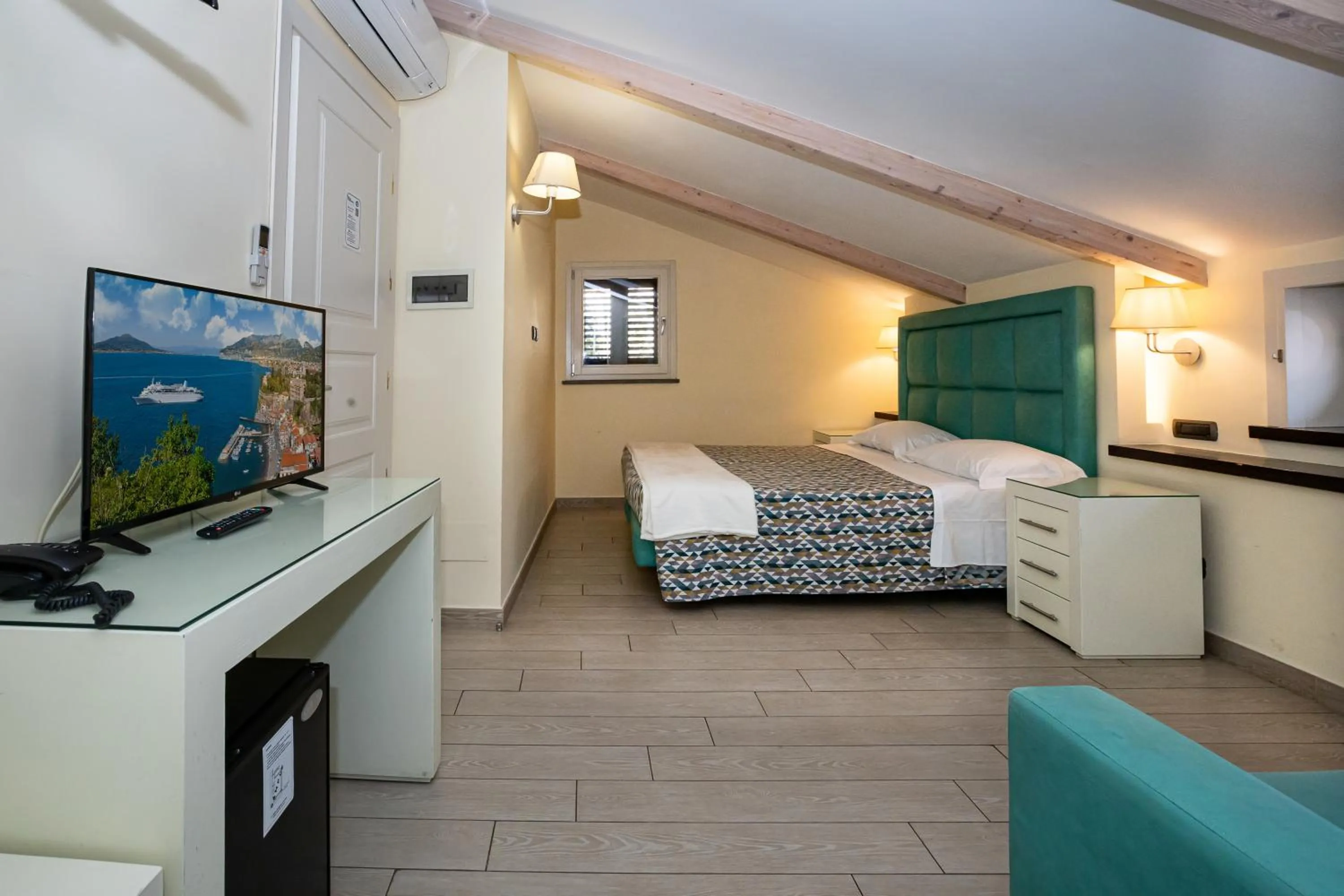 TV and multimedia in Blurooms