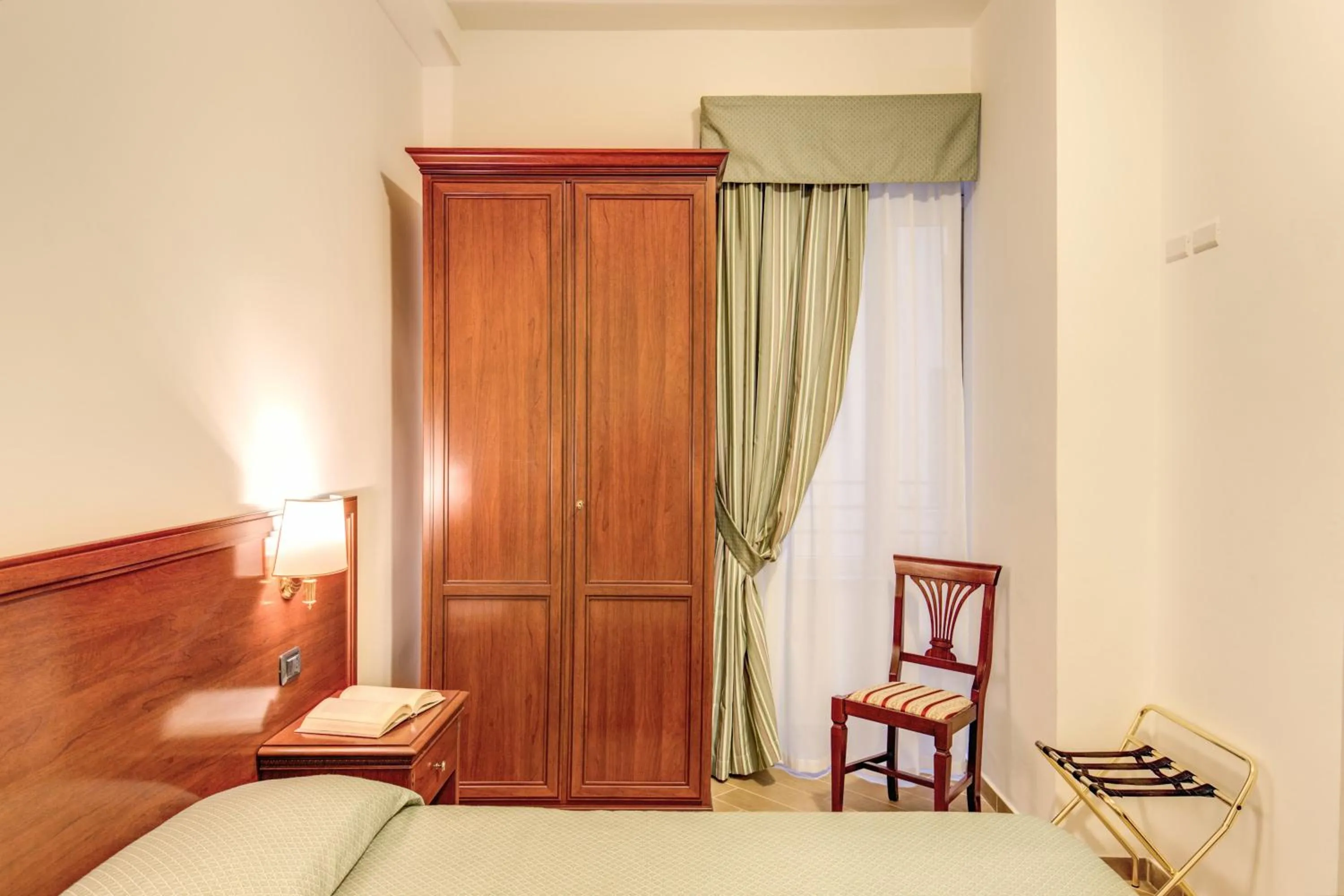 Photo of the whole room, Bed in Hotel Flavio