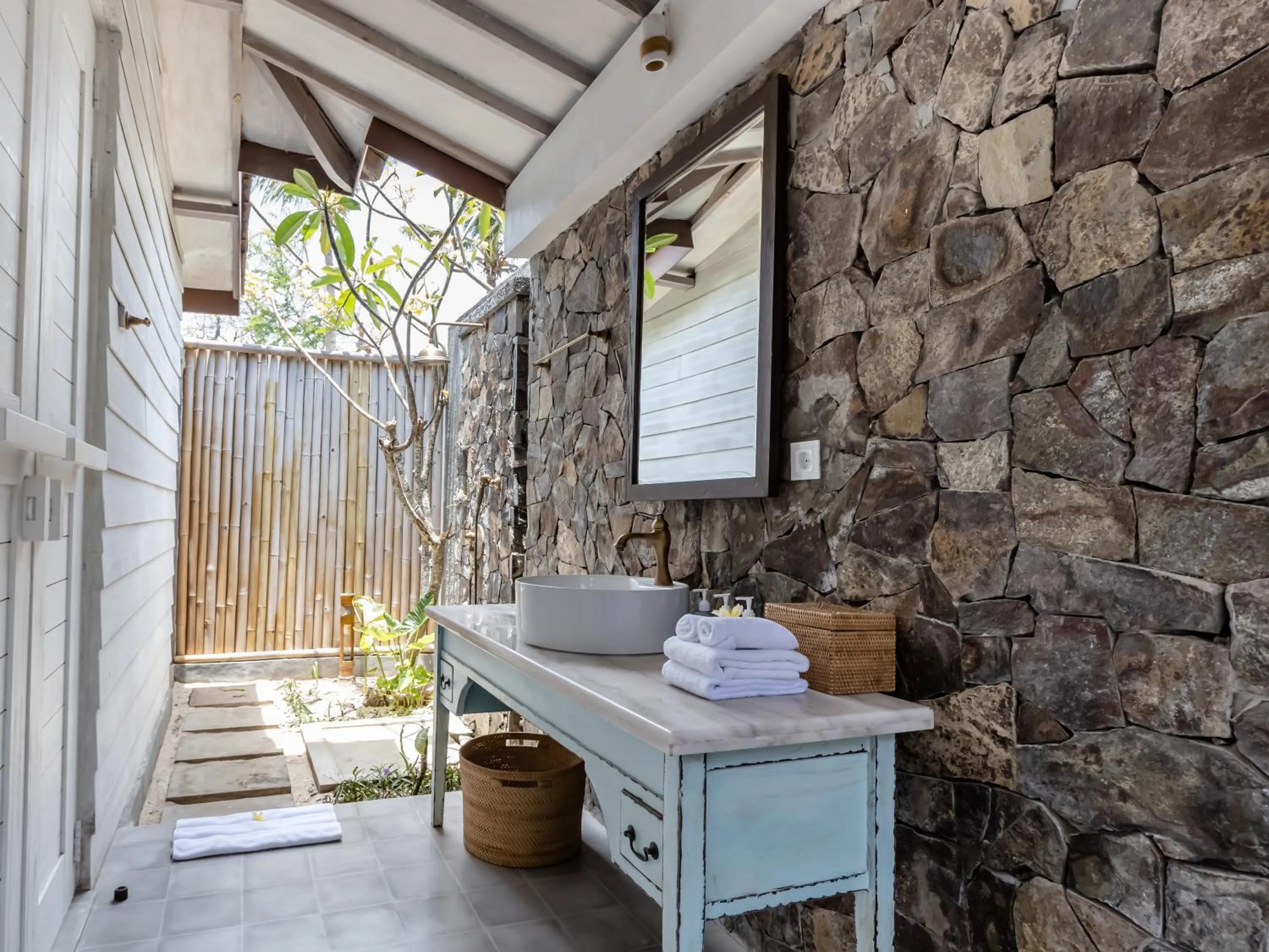 Toilet in Kardia Resort Gili Trawangan A Pramana Experience