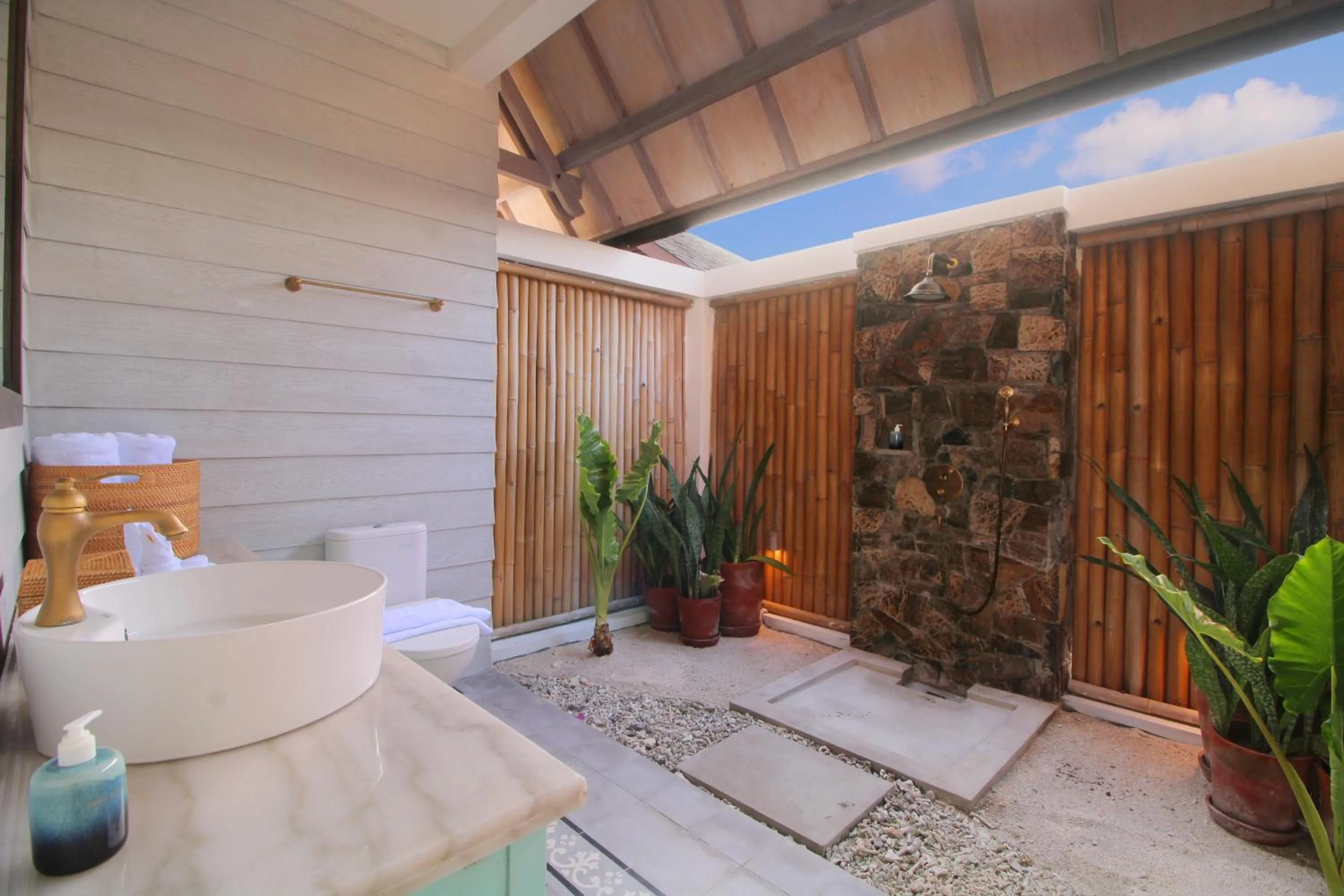 Shower in Kardia Resort Gili Trawangan A Pramana Experience