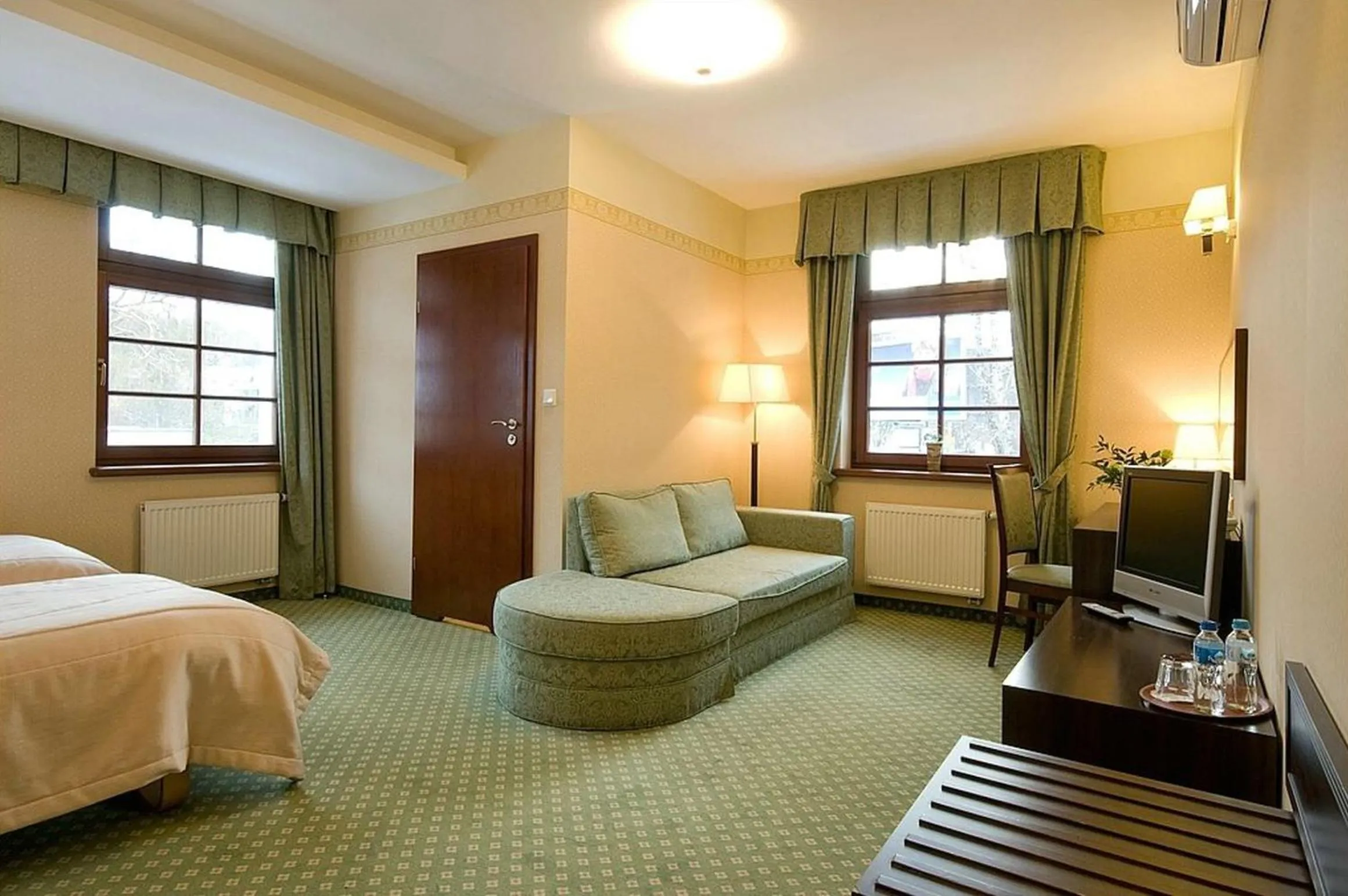 TV and multimedia, Bed in Willa Jaśkowy Dworek