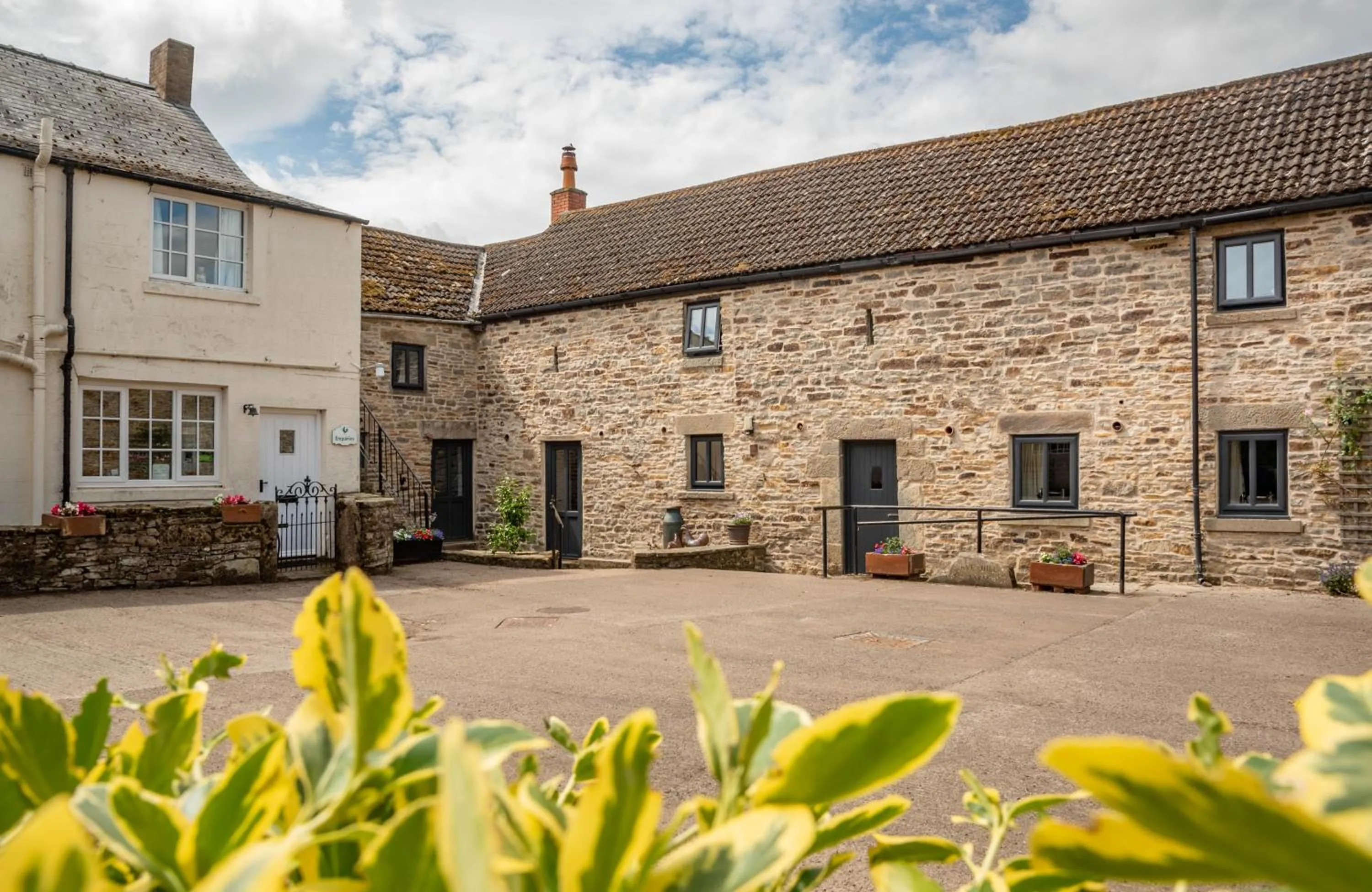 Property building in Rye Hill Farm