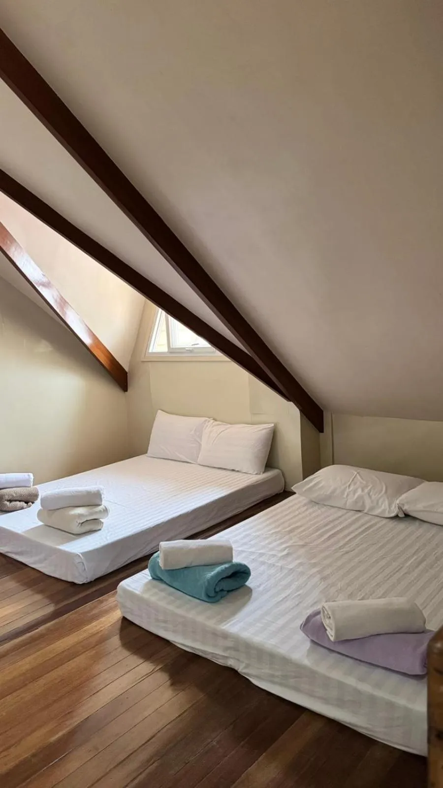 Bed in Elliannah Pines Hotel