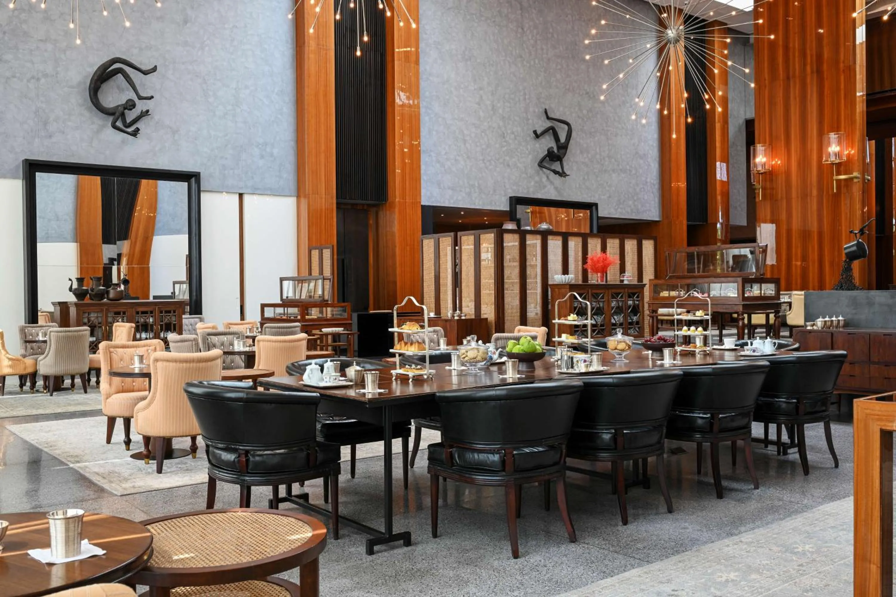 Lounge or bar in Grand Hyatt Gurgaon