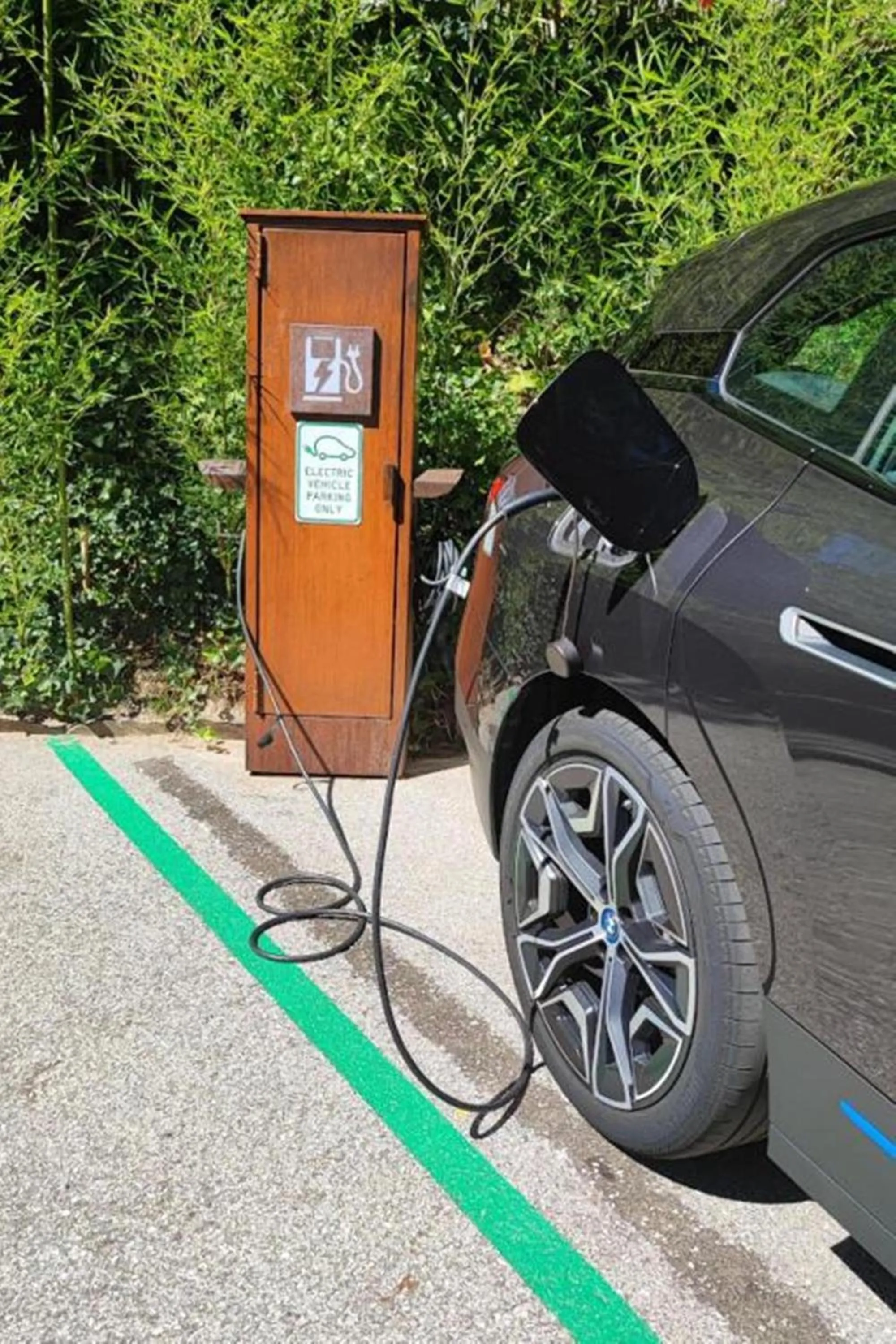 Parking in Relais & Chateaux Hotel Castel Fragsburg