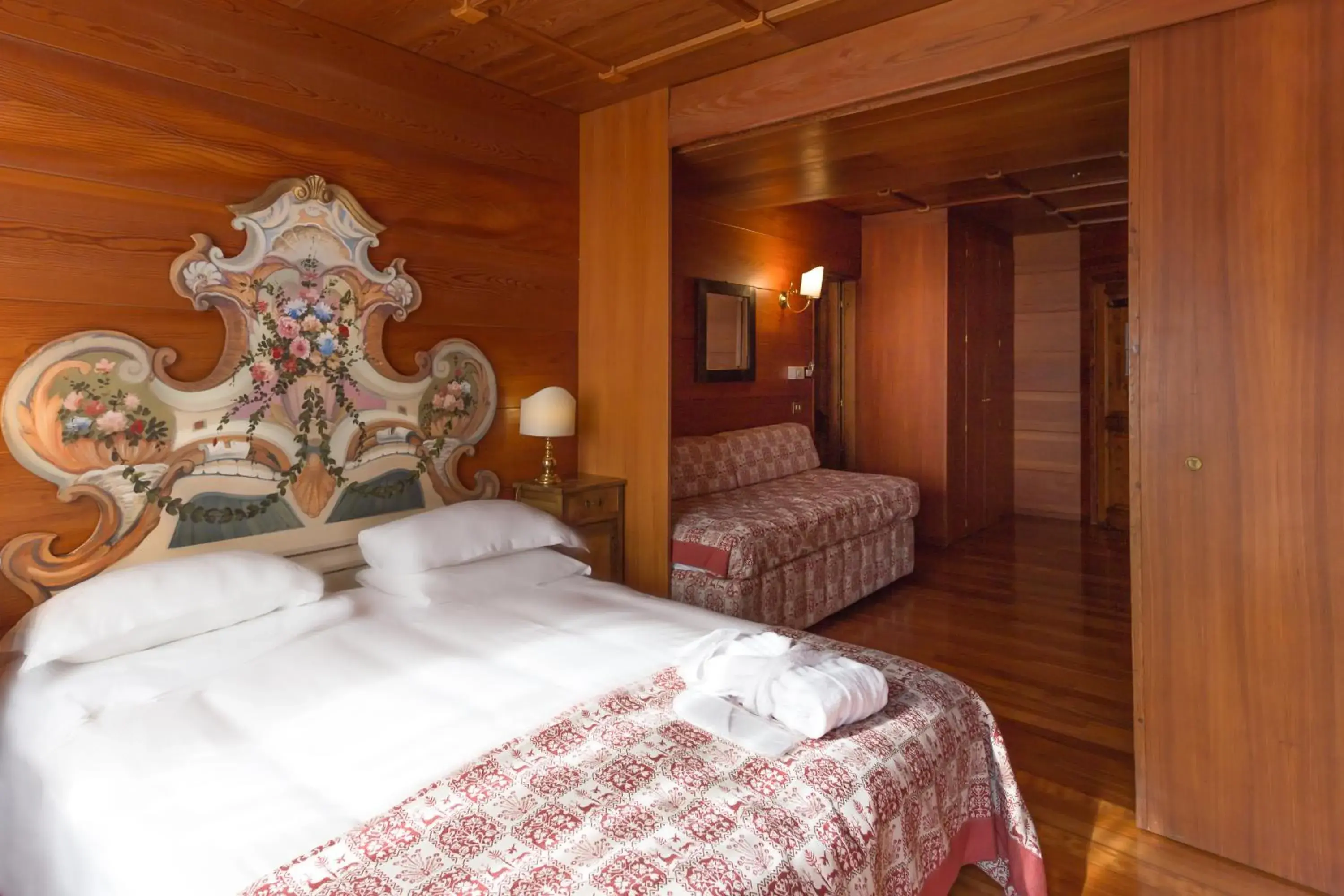 Superior Double Room in Hotel Mirage Superior Double Room in Hotel Mirage