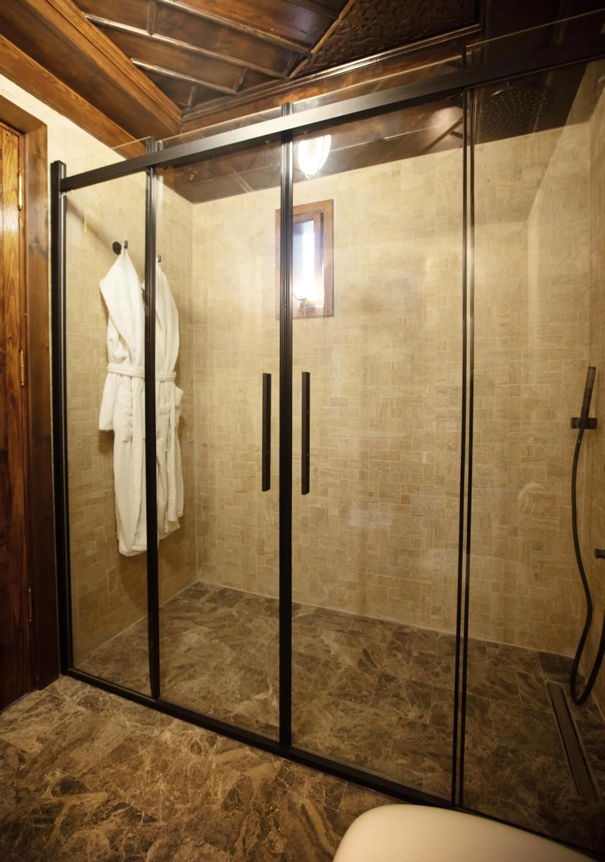 Shower in Casa Giallo Managed By Dedeman
