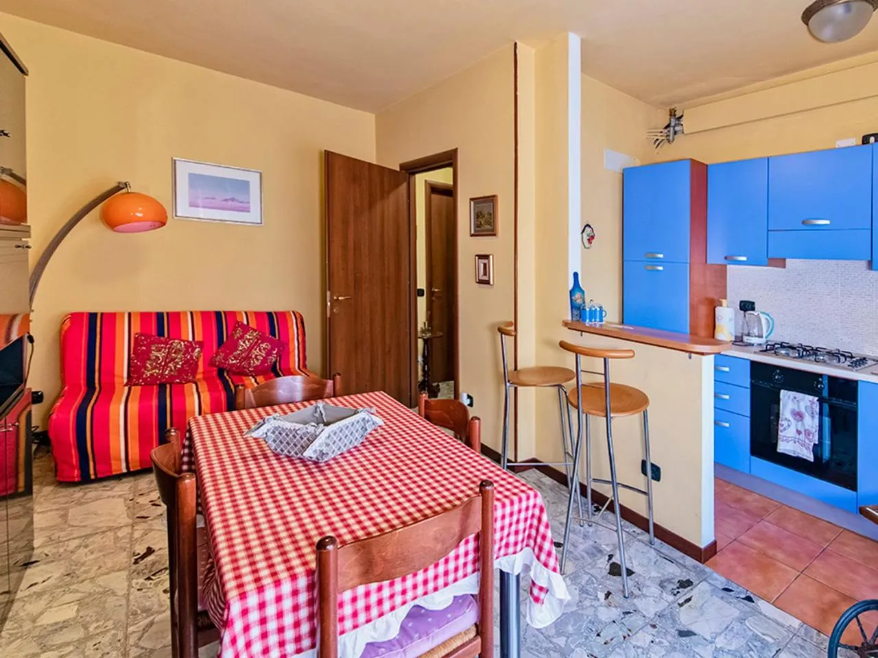 Kitchen or kitchenette, Bed in Il Broletto B&B