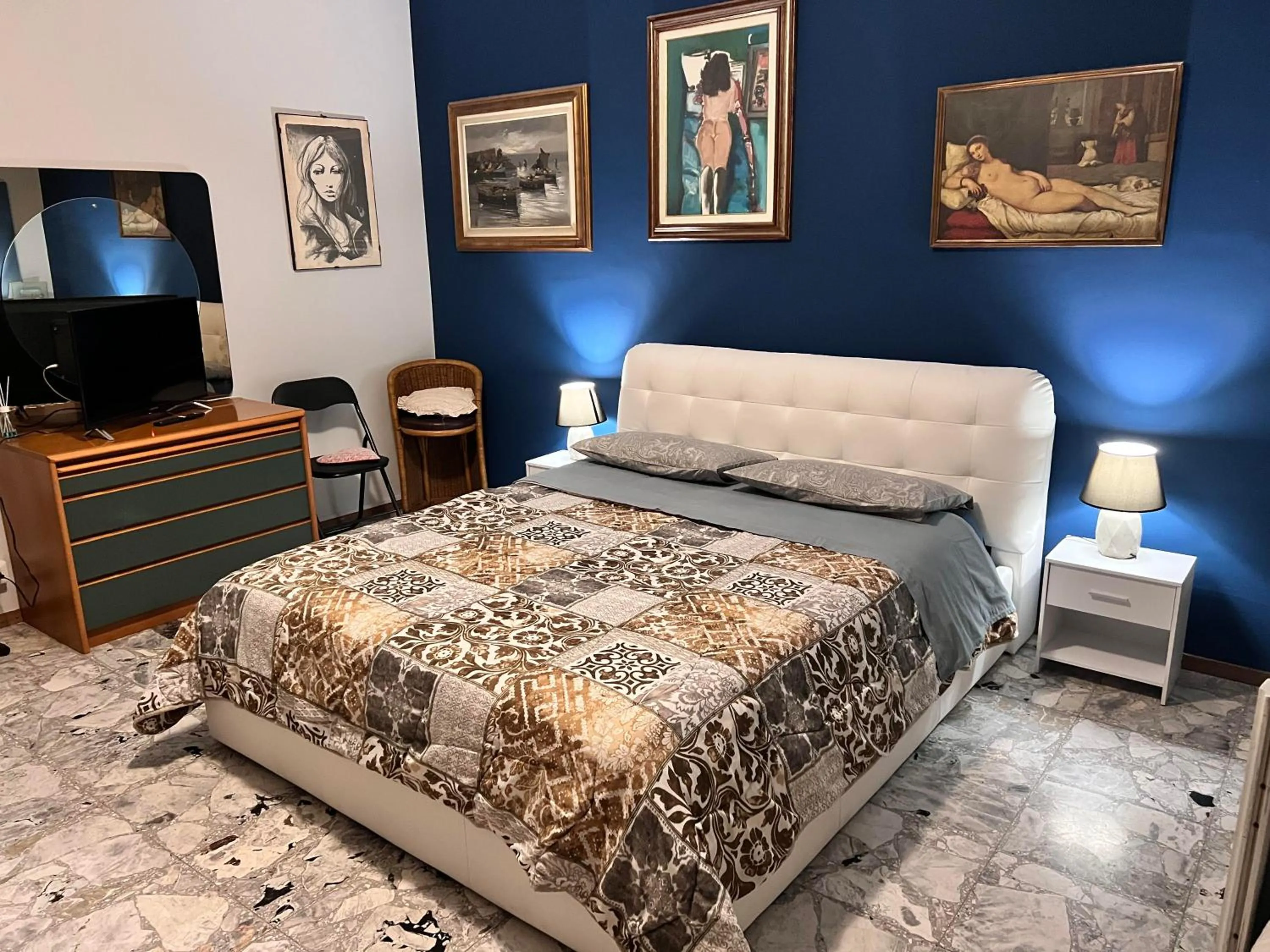 Bedroom, Bed in Il Broletto B&B