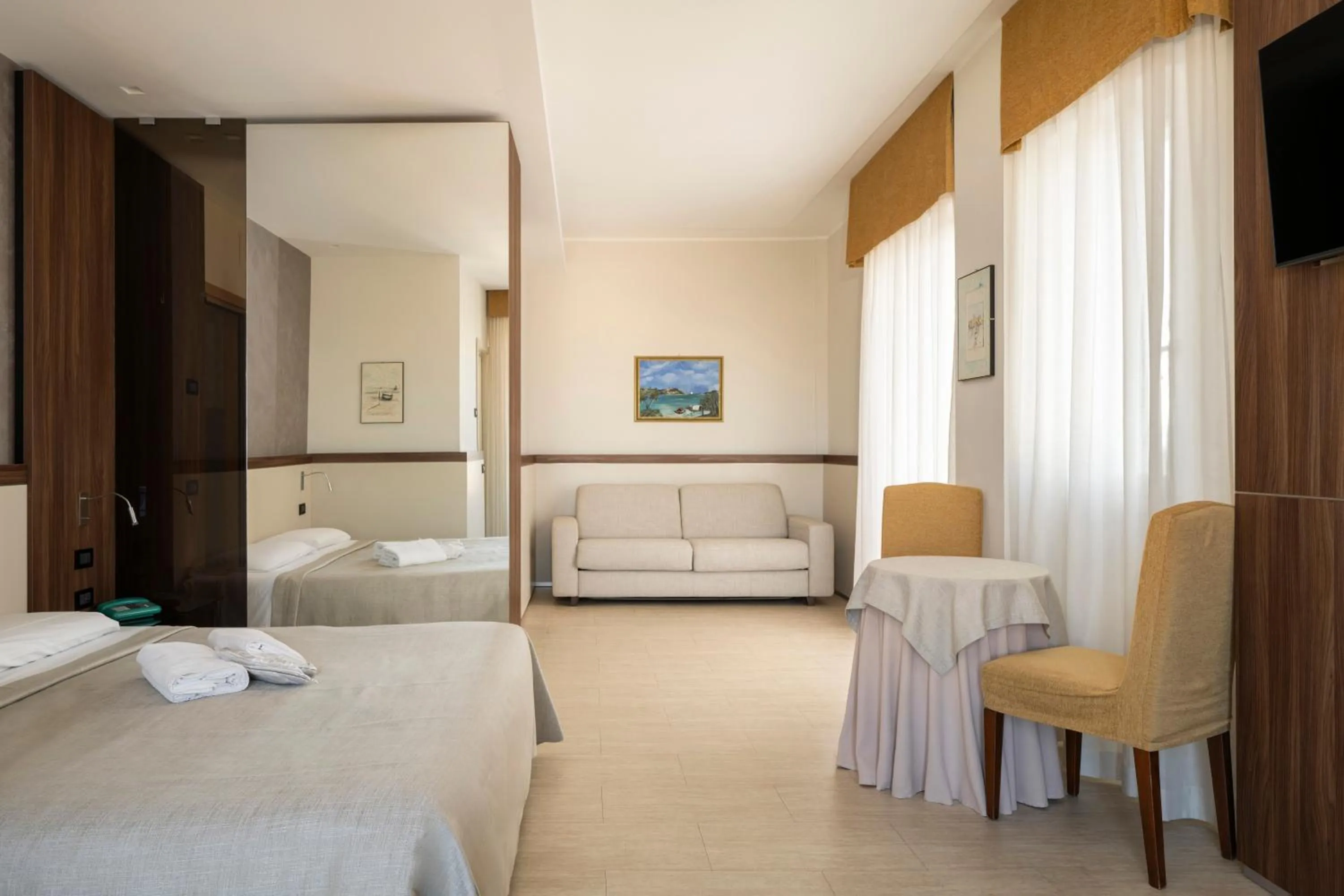 Bed in Hotel Mondial