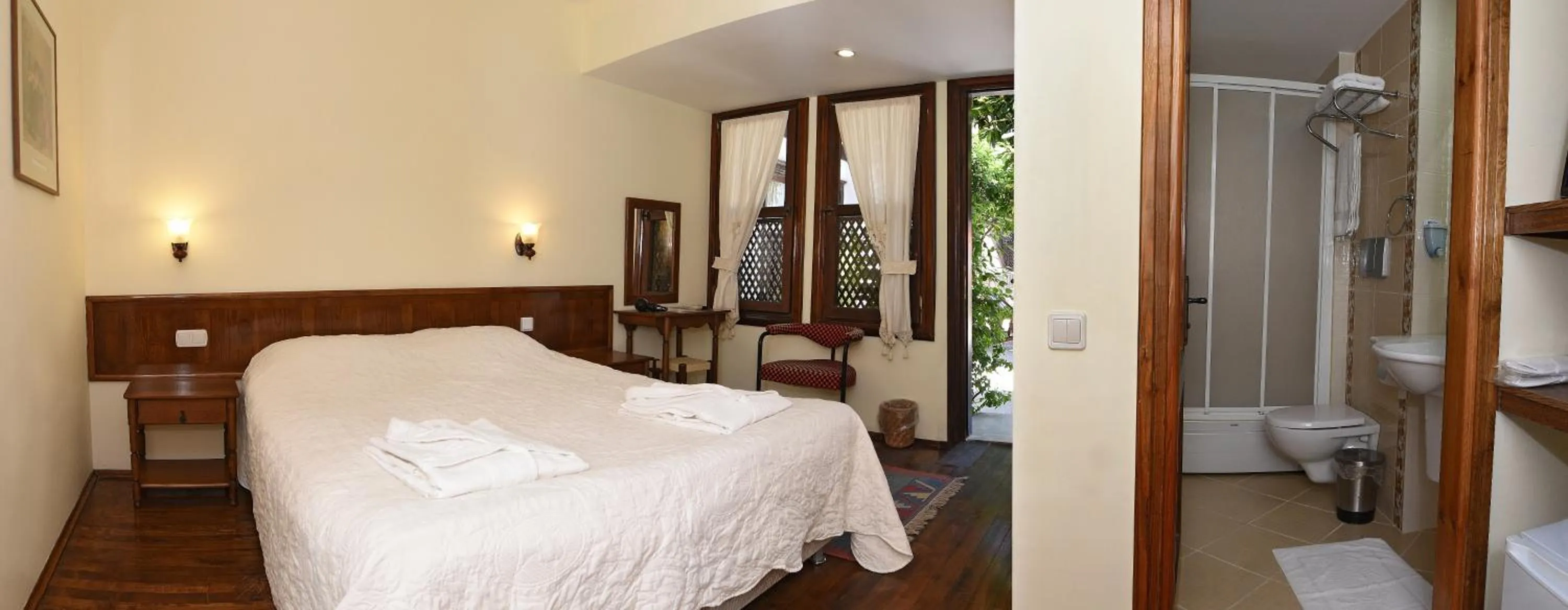 Bed in Villa Konak Hotel