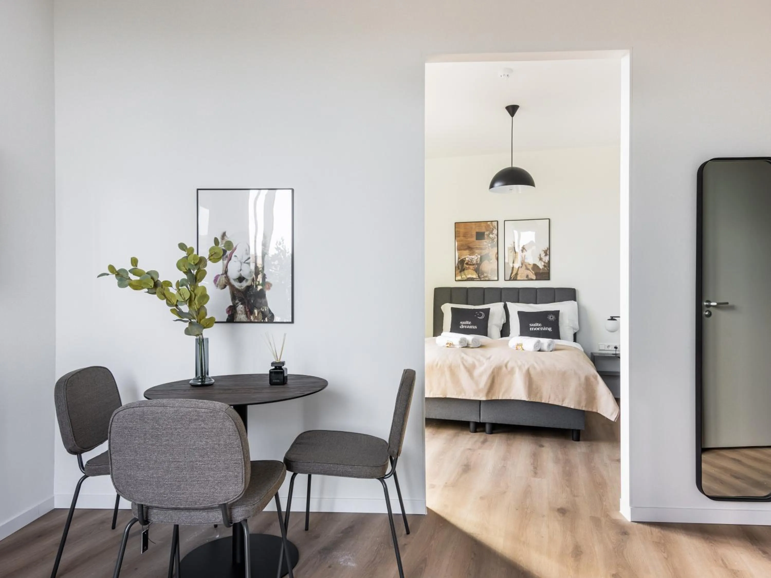 Bed in Limehome Eindhoven Gashouder