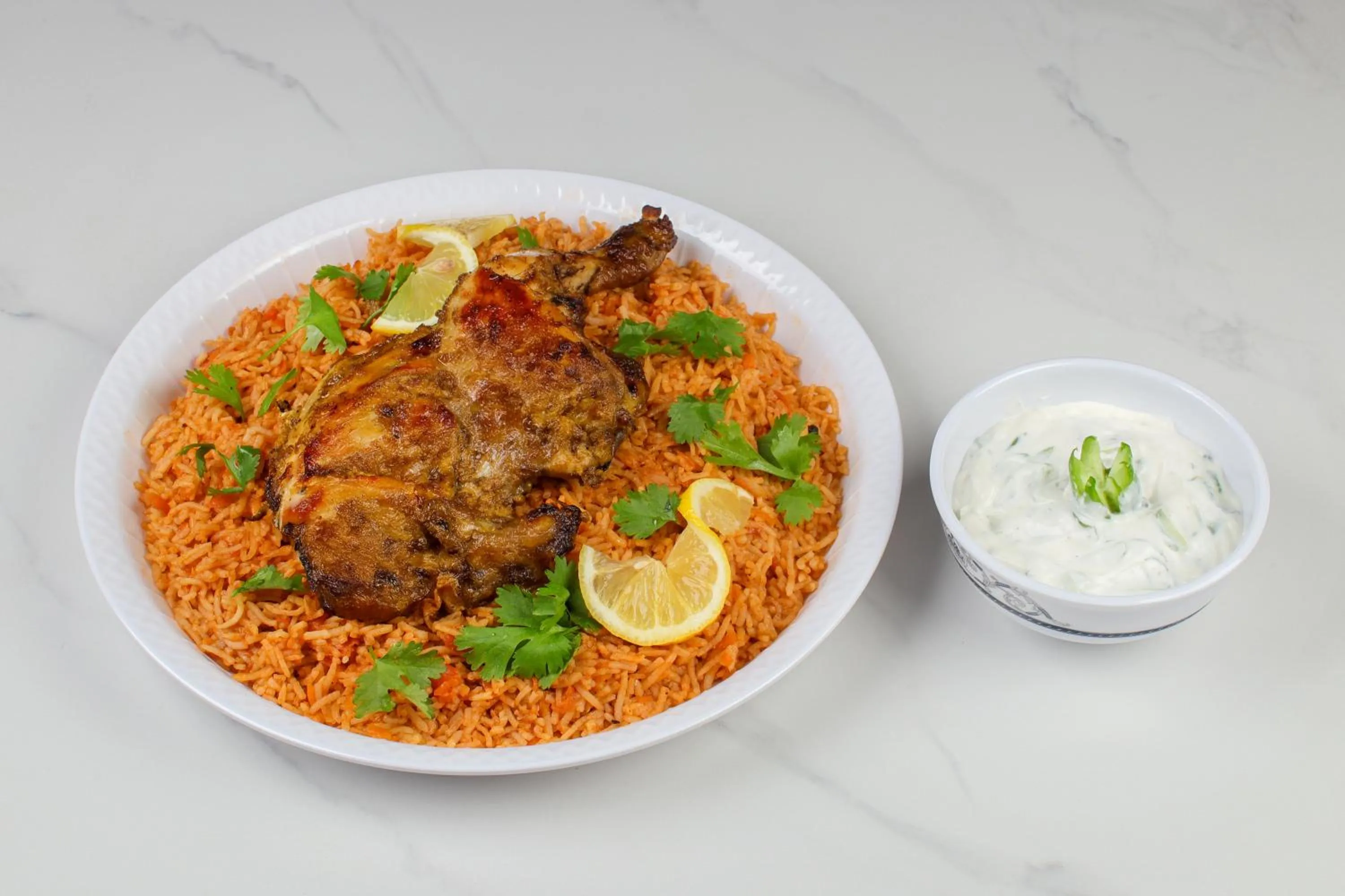 Restaurant/places to eat in Eliana Hotel