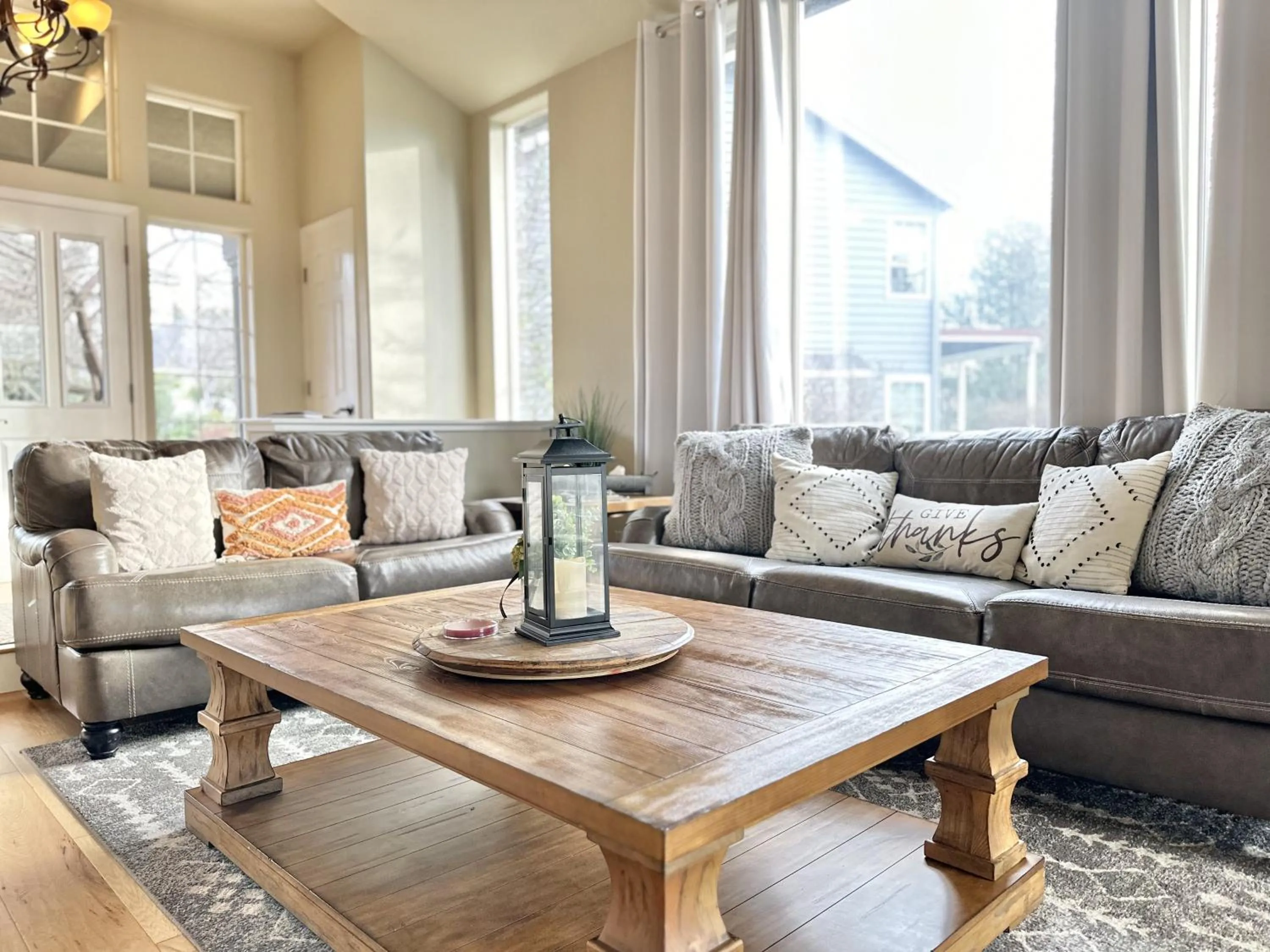 Chef's Kitchen Pool Bright, Spacious 4 Bed