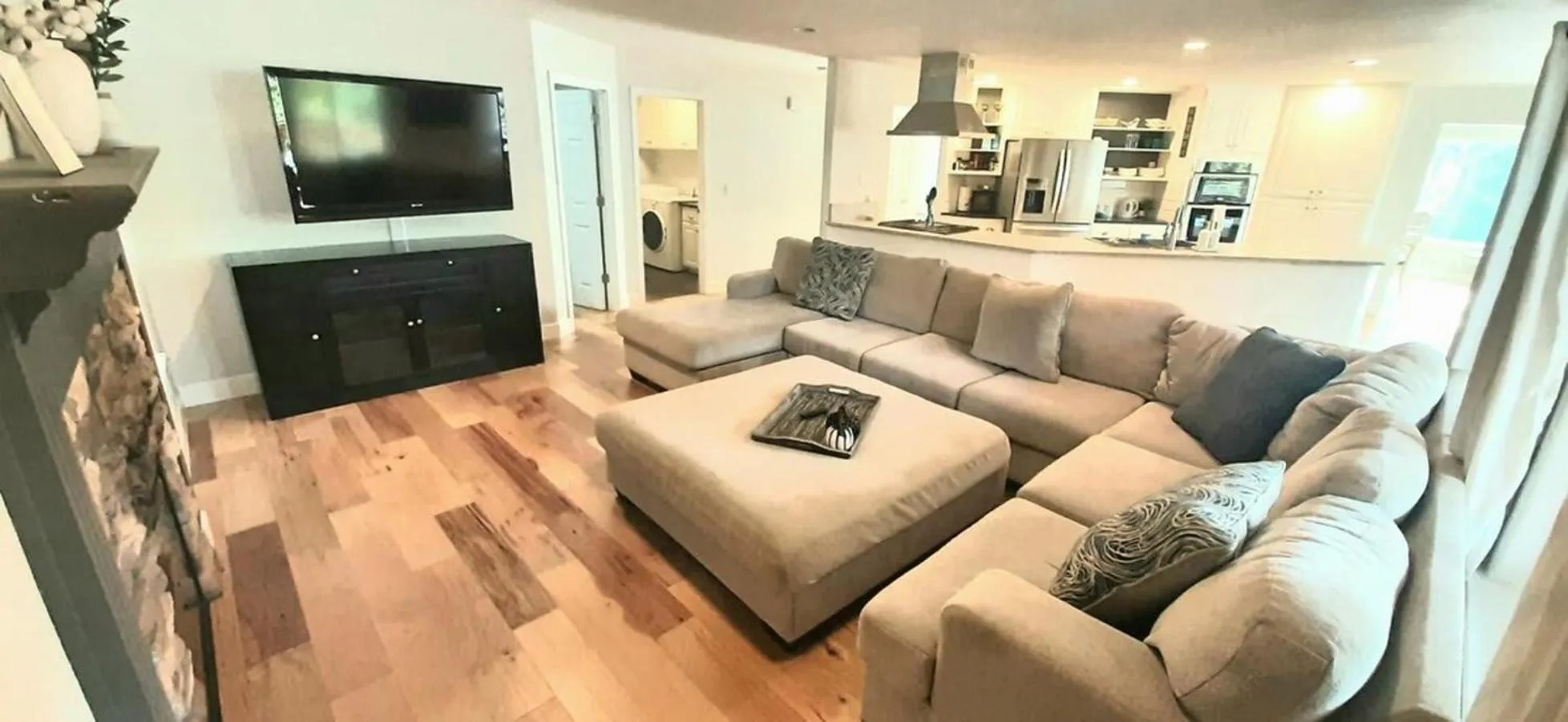 Chef's Kitchen Pool Bright, Spacious 4 Bed