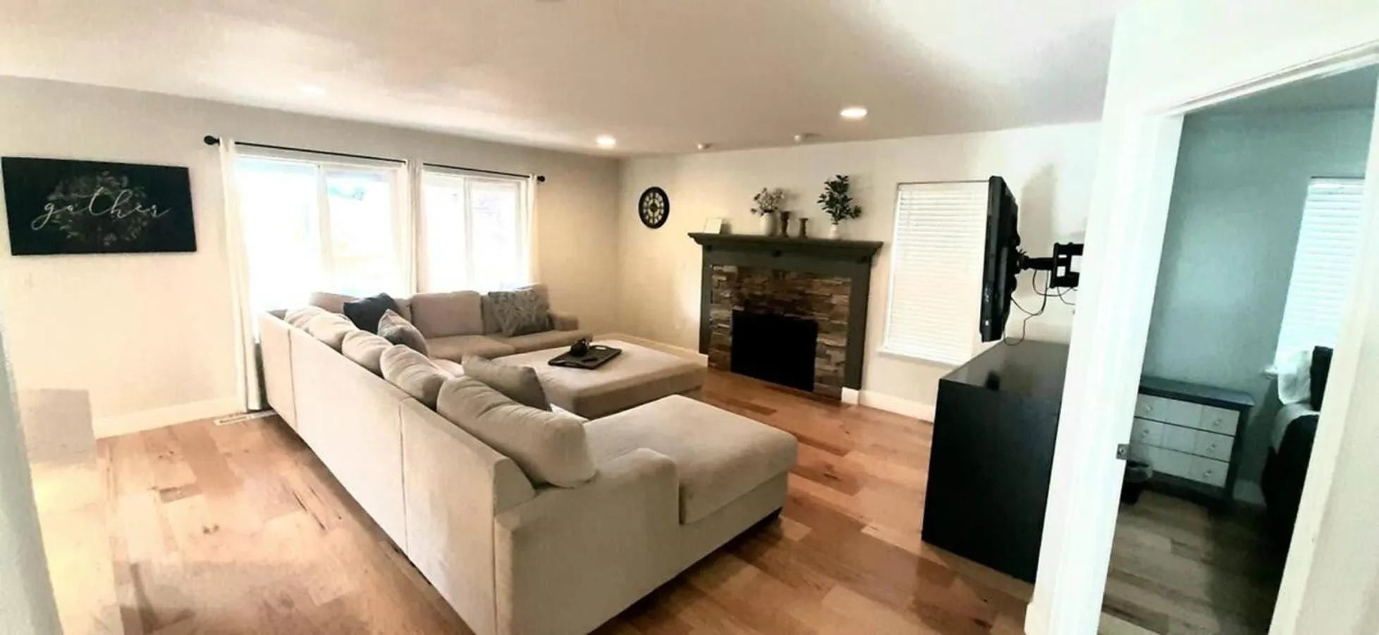 Chef's Kitchen Pool Bright, Spacious 4 Bed