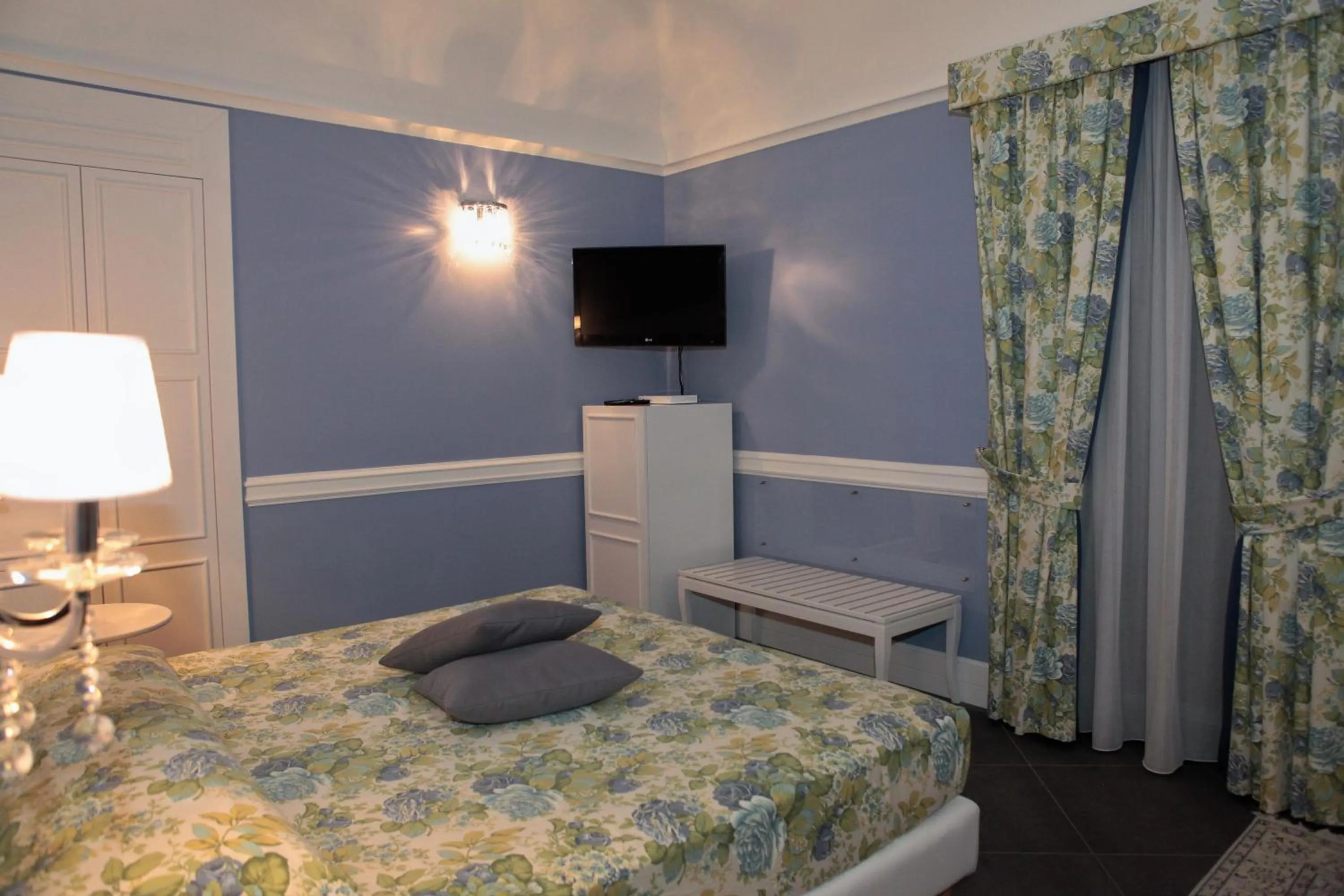 Bed in Hotel Il Barocco