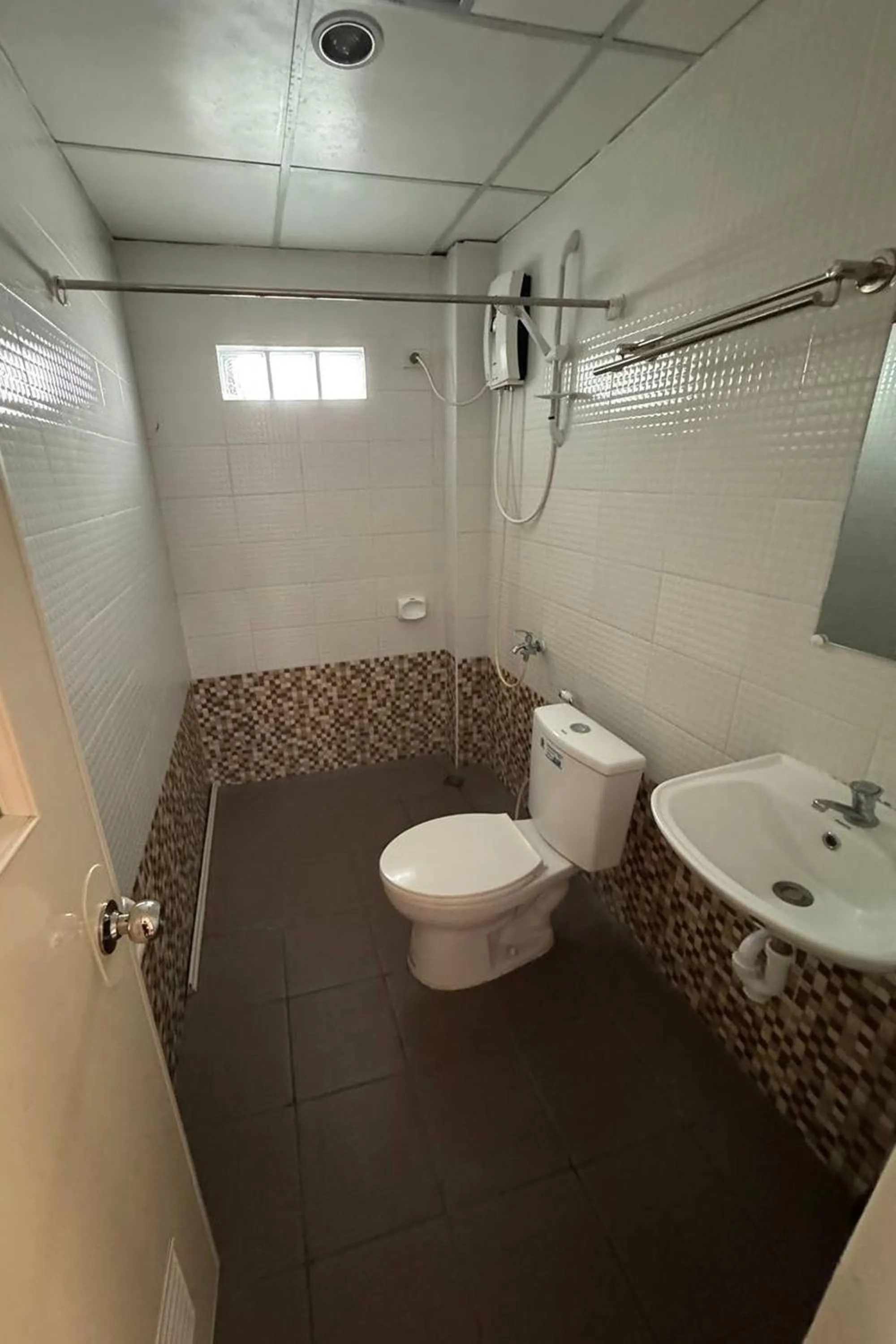 Bathroom in I'm Inn Hotel Sorsogon near SM or Terminal