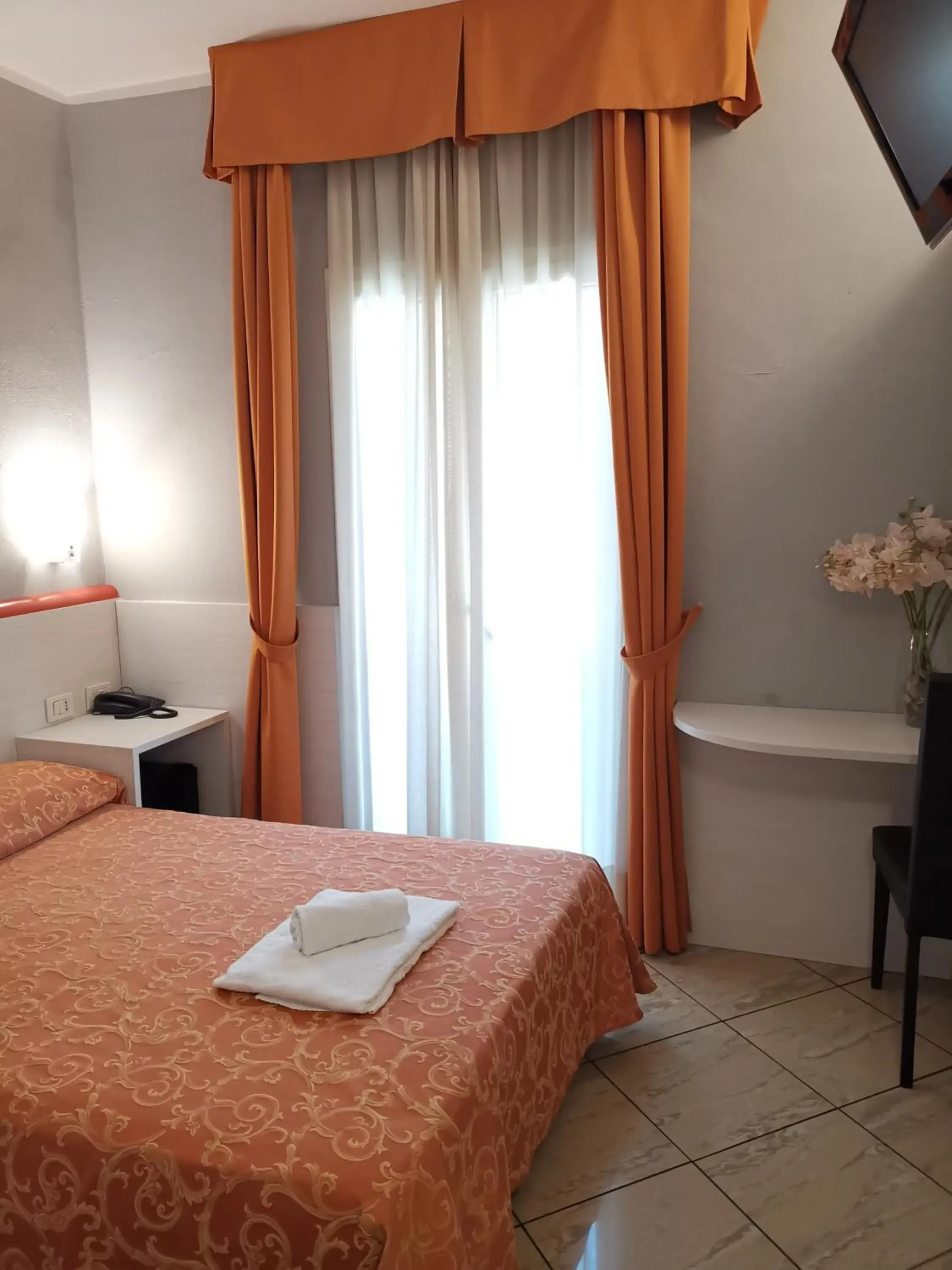 Superior Single Room in Hotel Brianza Superior Single Room in Hotel Brianza