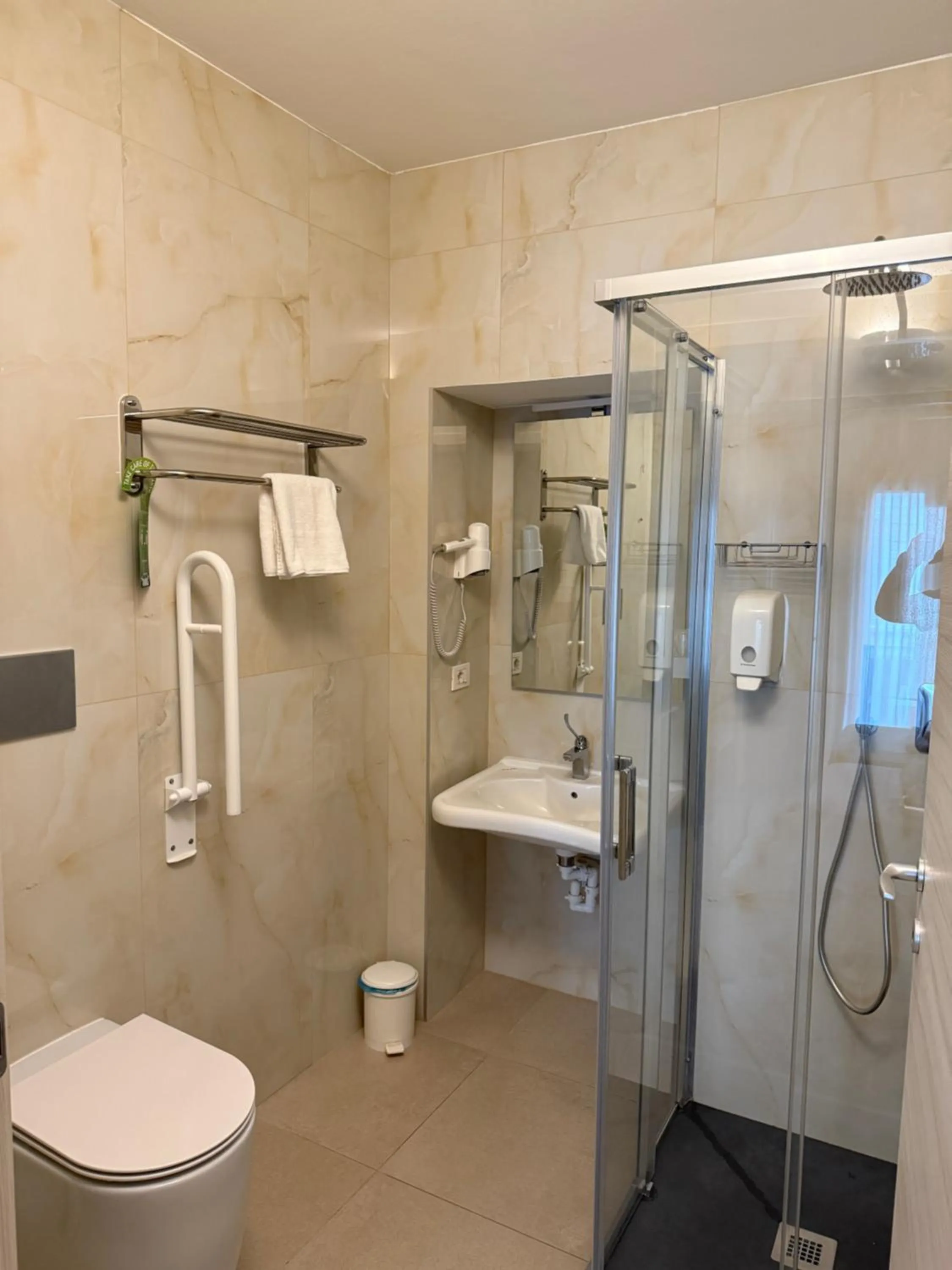 Bathroom in Hotel Brianza