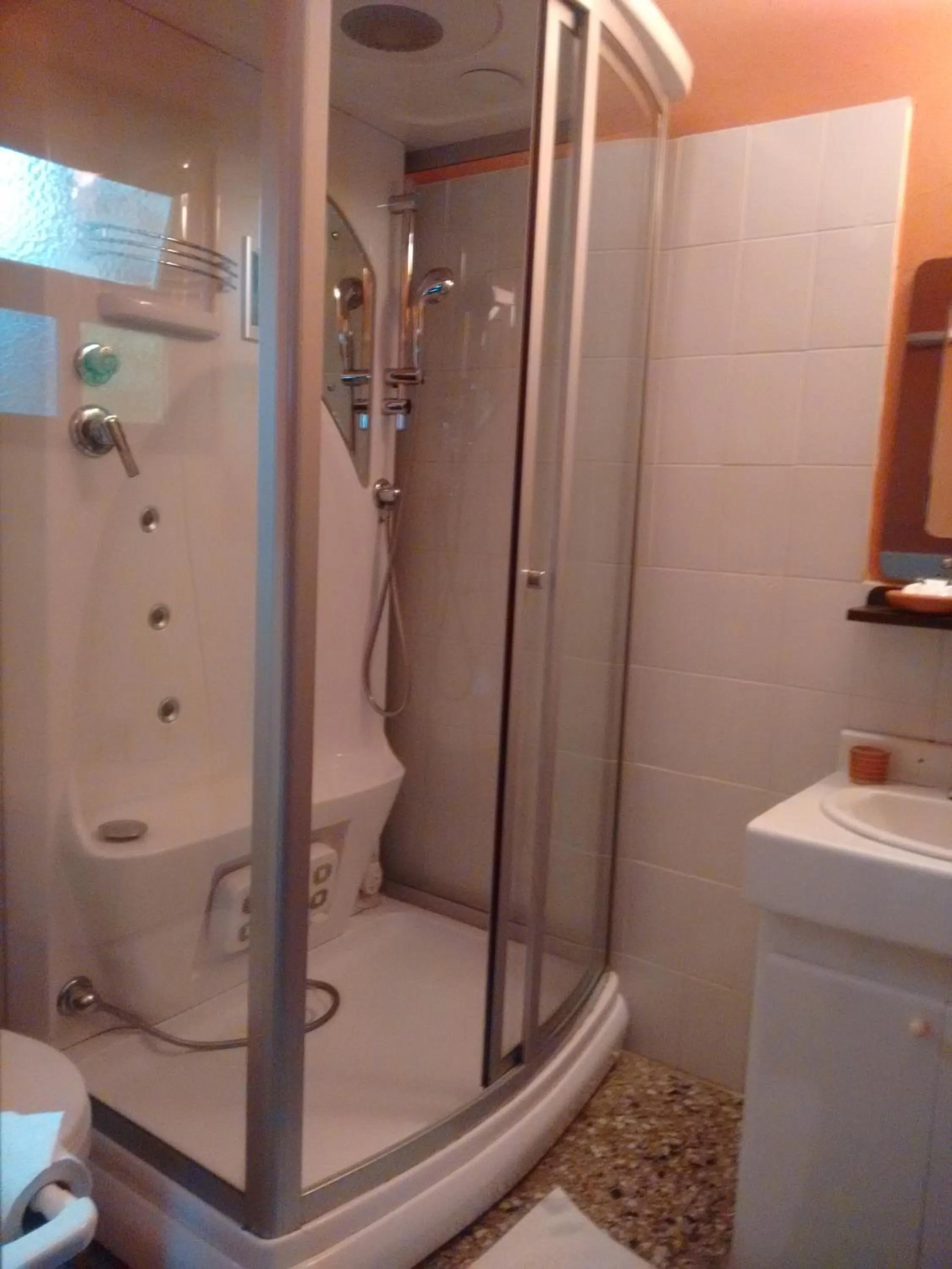 Shower in Hotel Boutique Iguaque Campestre Spa & Ecolodge