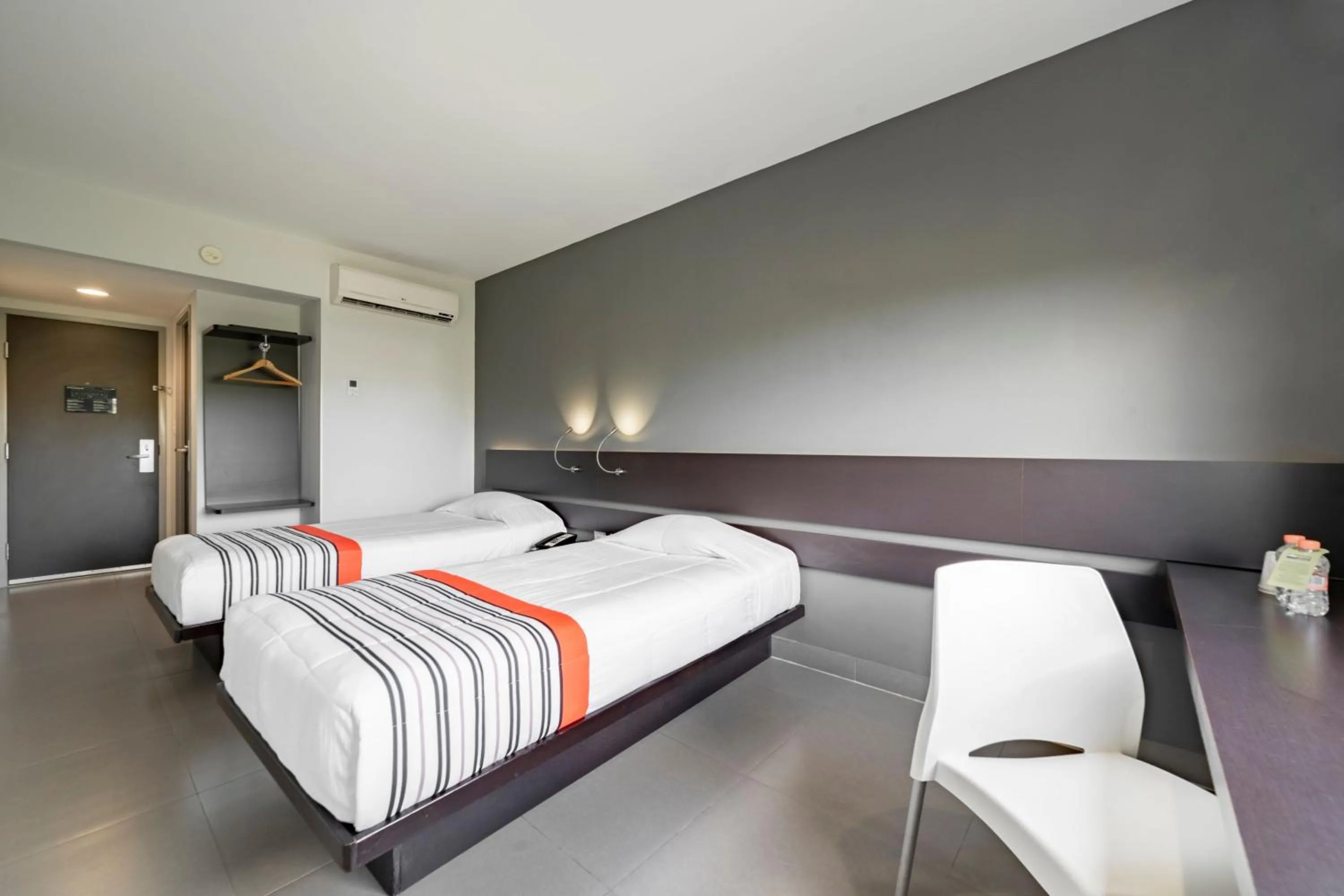Bedroom, Bed in City Express Junior by Marriott Ciudad del Carmen Aeropuerto