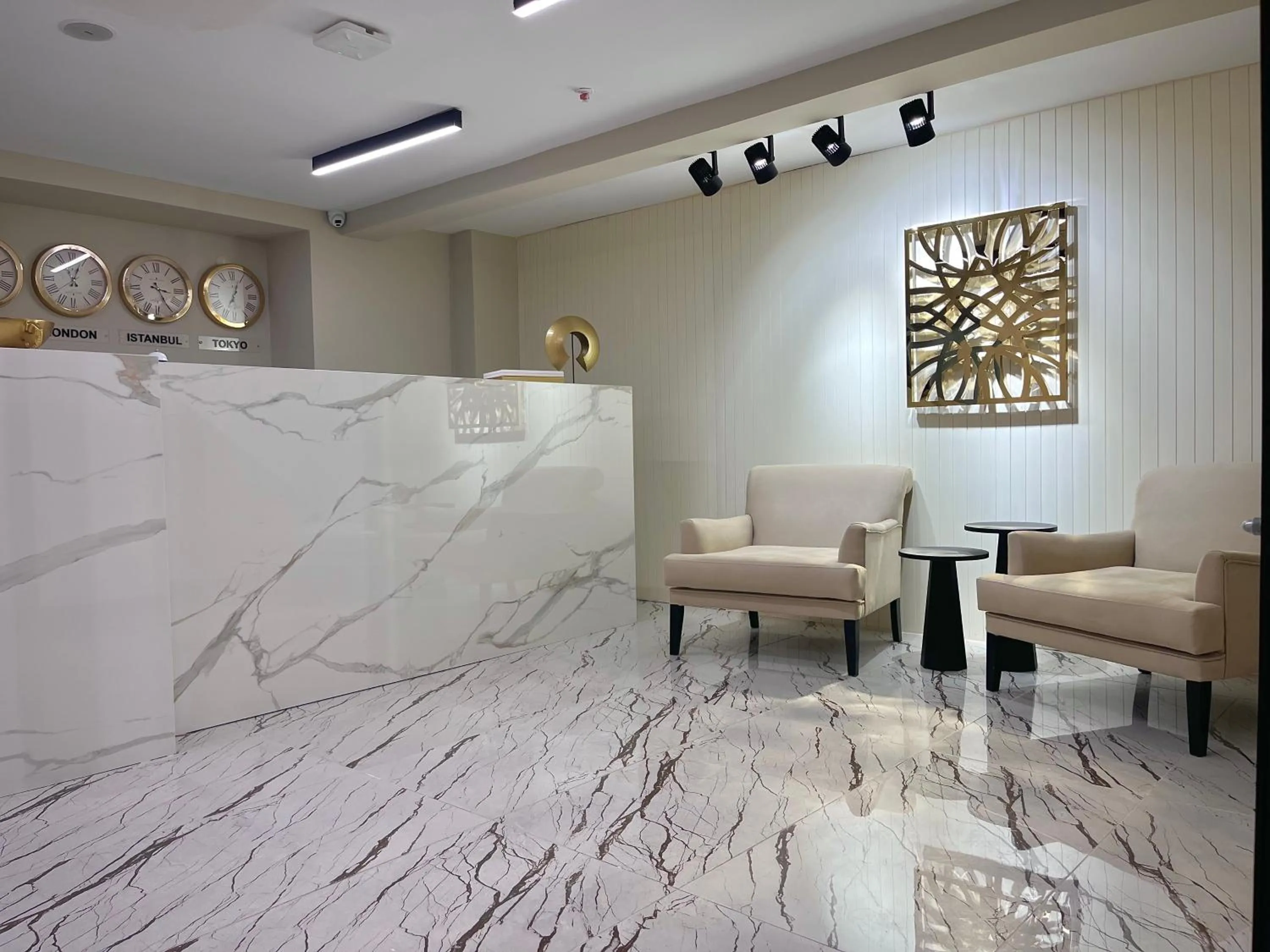 Lobby or reception in DARIC HOTELS