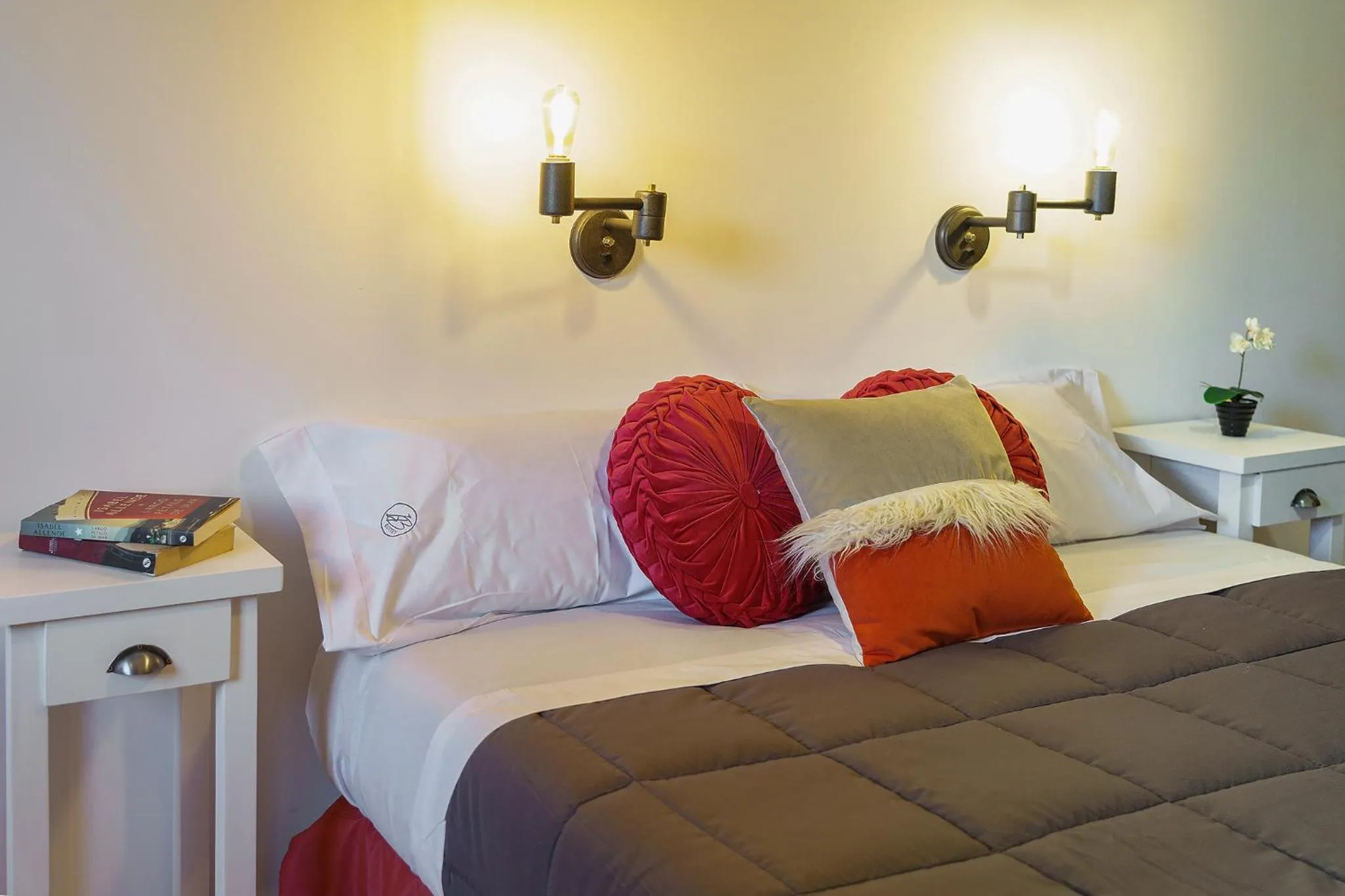 Bed in Isla Bonita Suites