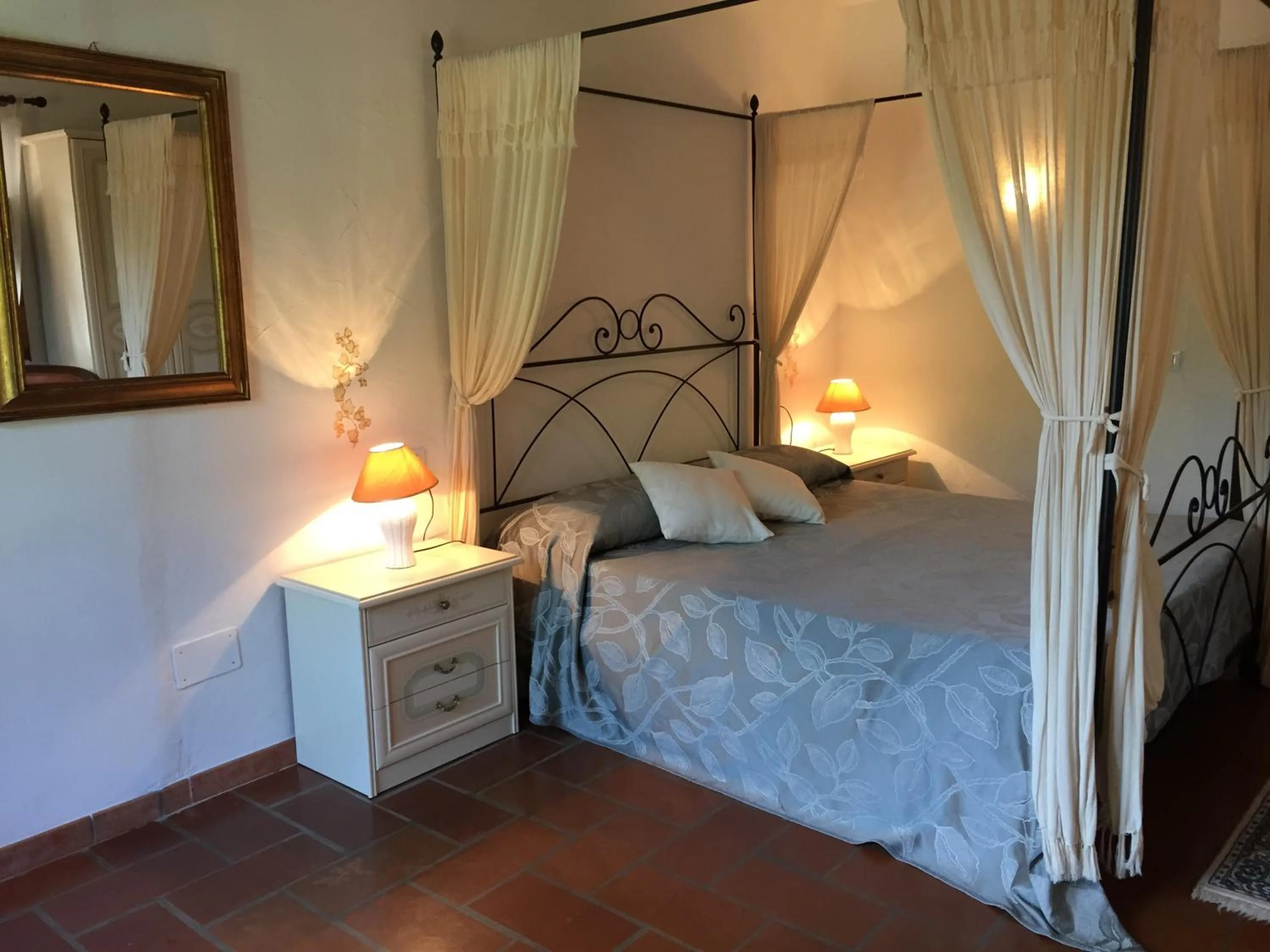 Decorative detail, Bed in Campo Di Carlo