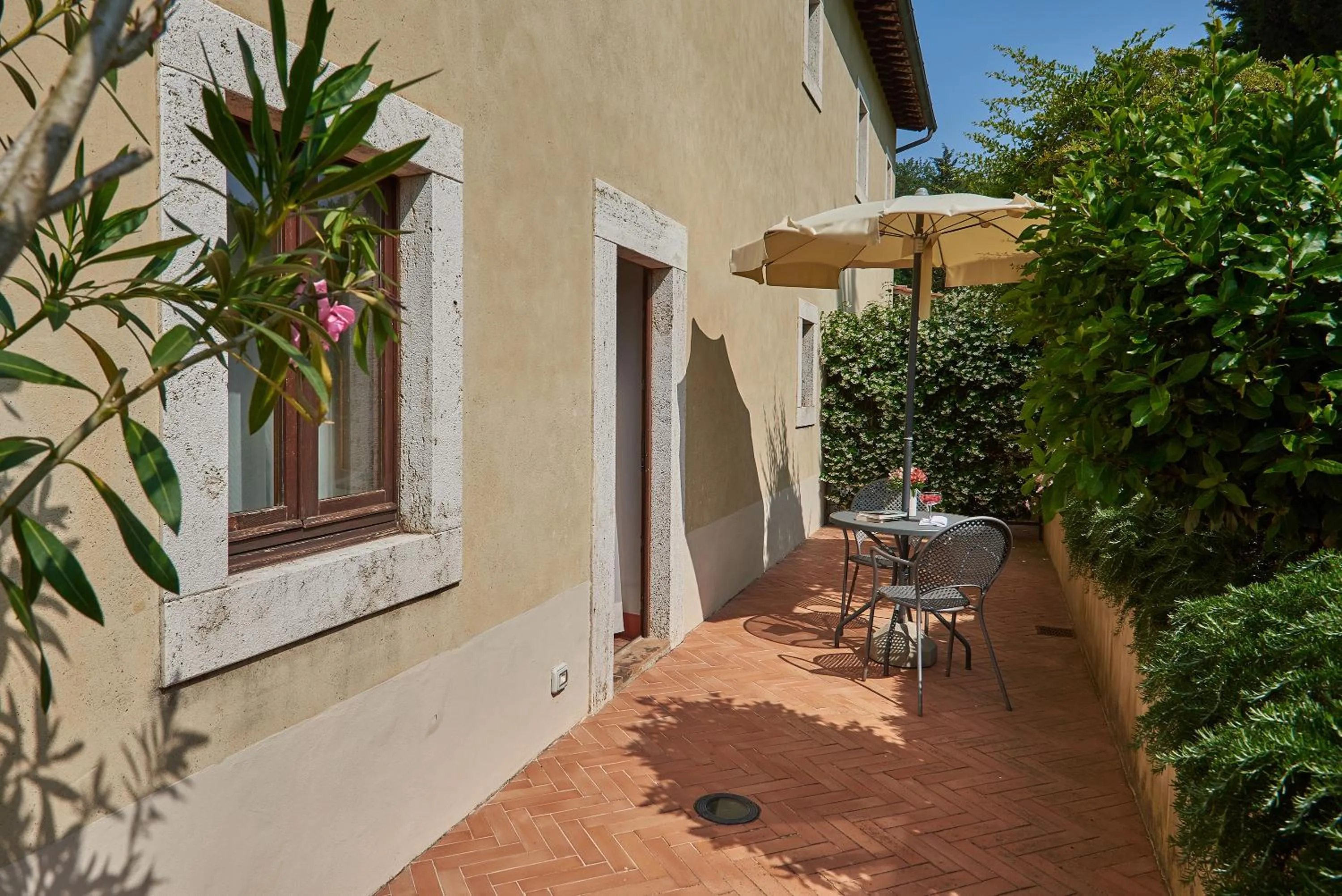 Patio in Relais Osteria Dell'Orcia