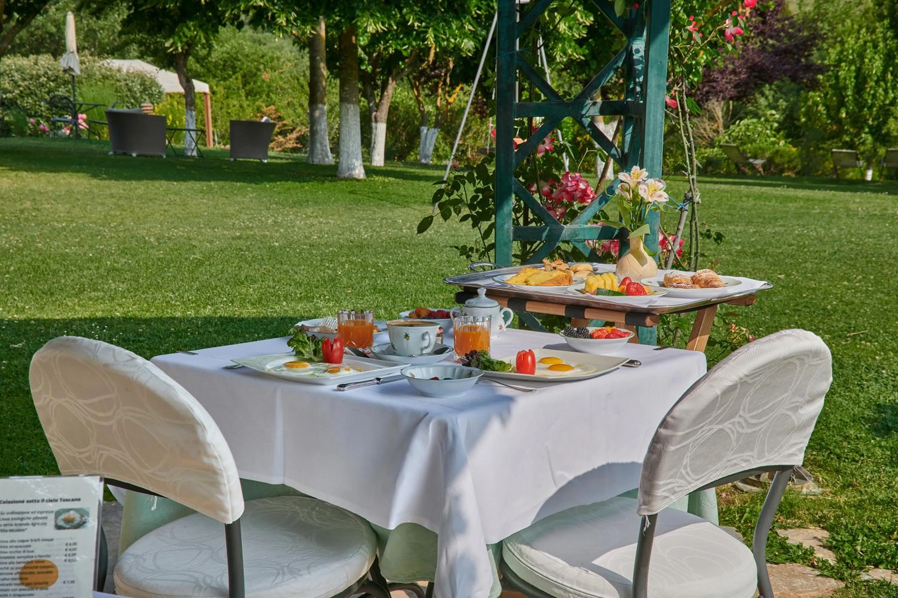 Garden in Relais Osteria Dell'Orcia