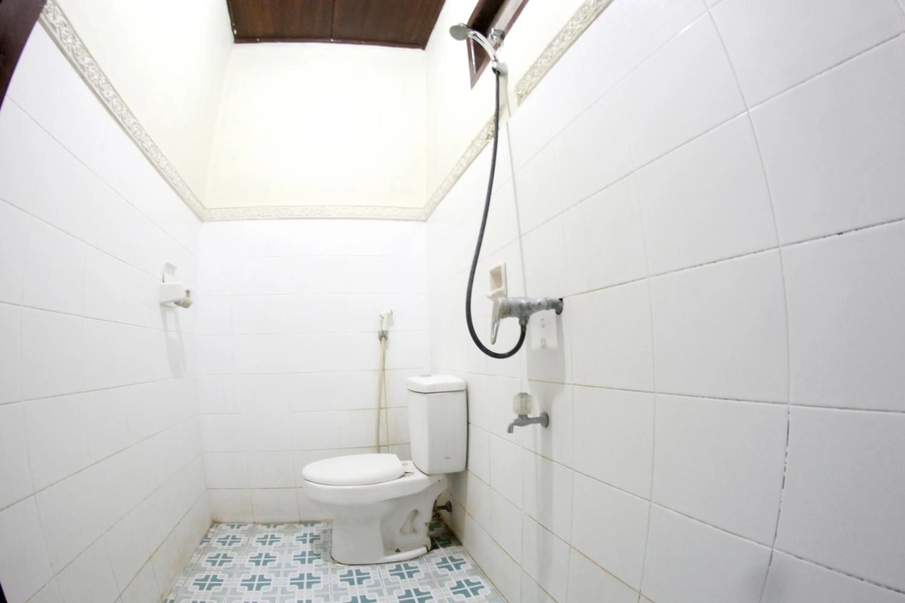 Bathroom in Gili Beach Wind