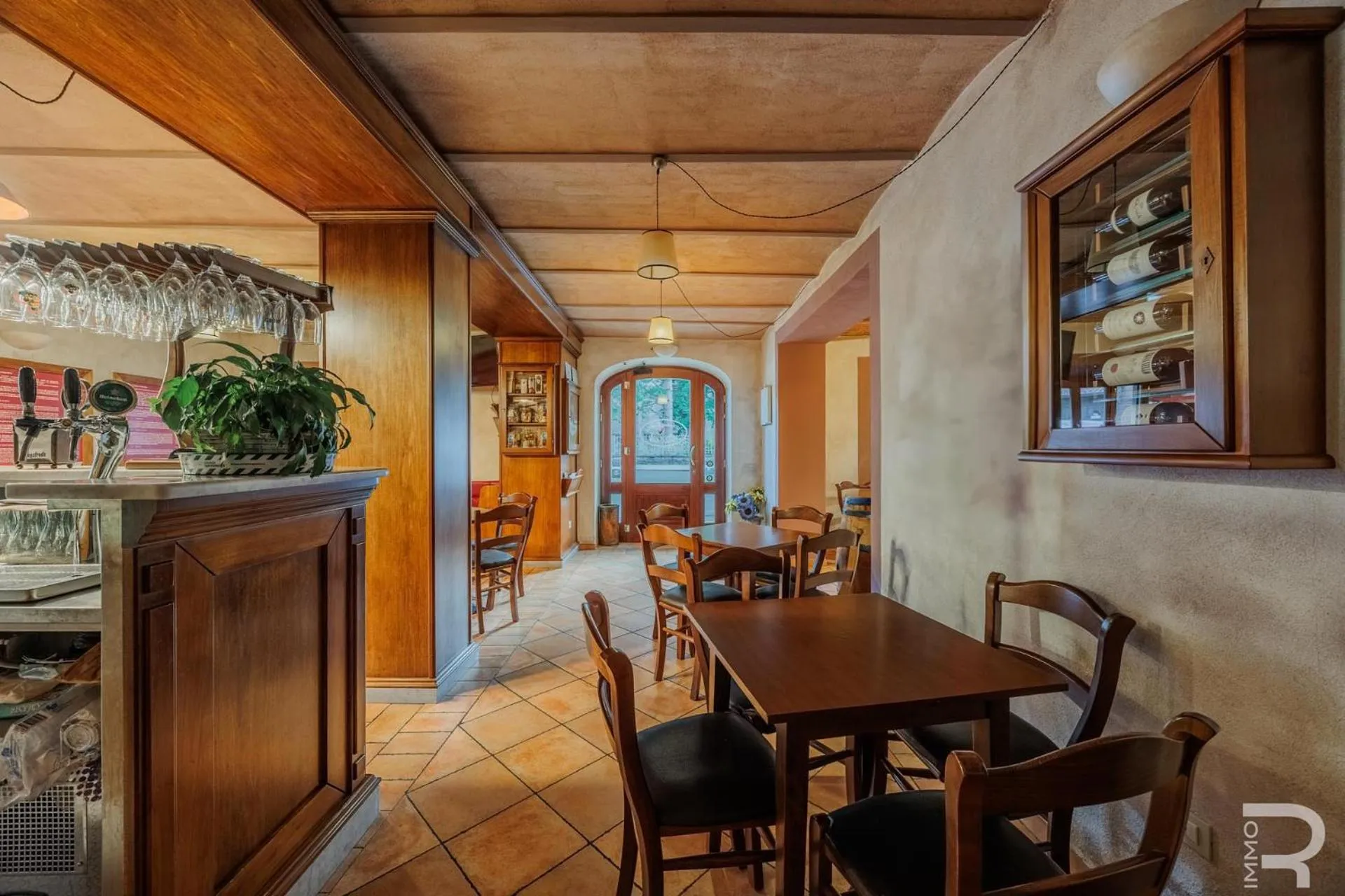 Restaurant/places to eat in Albergo Miramonti