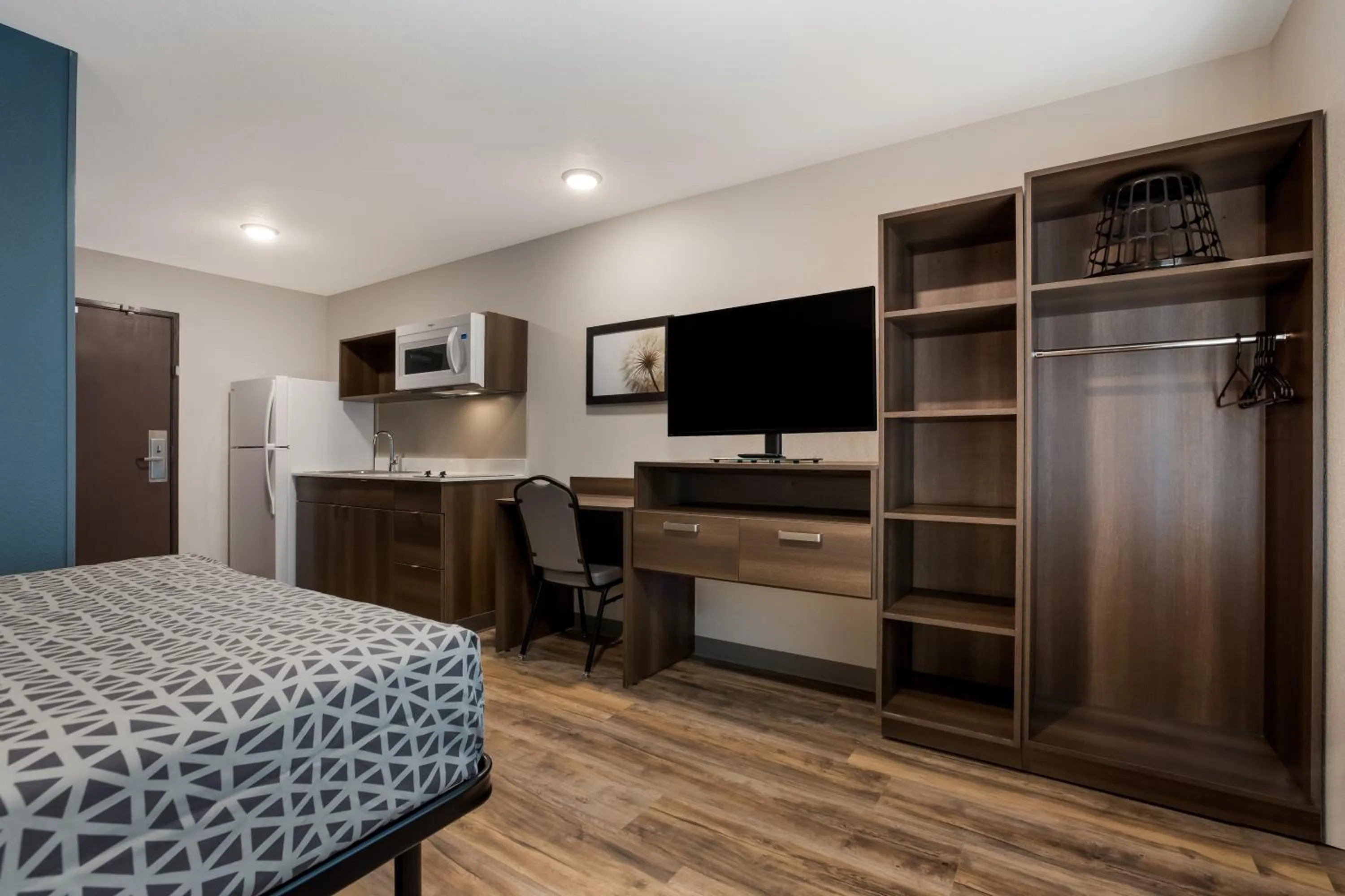 Bed in WoodSpring Suites South Brunswick - Princeton