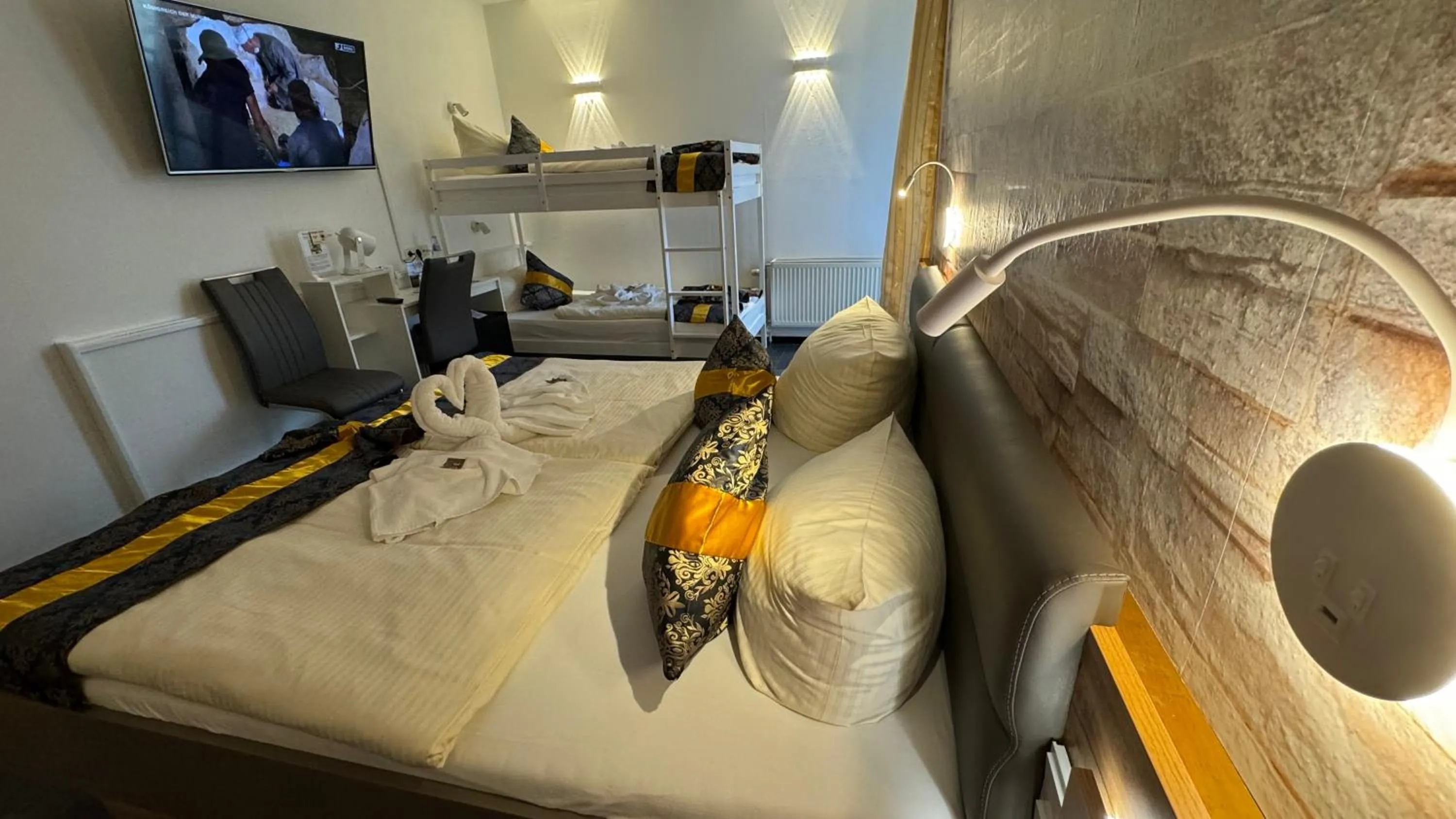 Photo of the whole room, Bed in Hotel Paidion