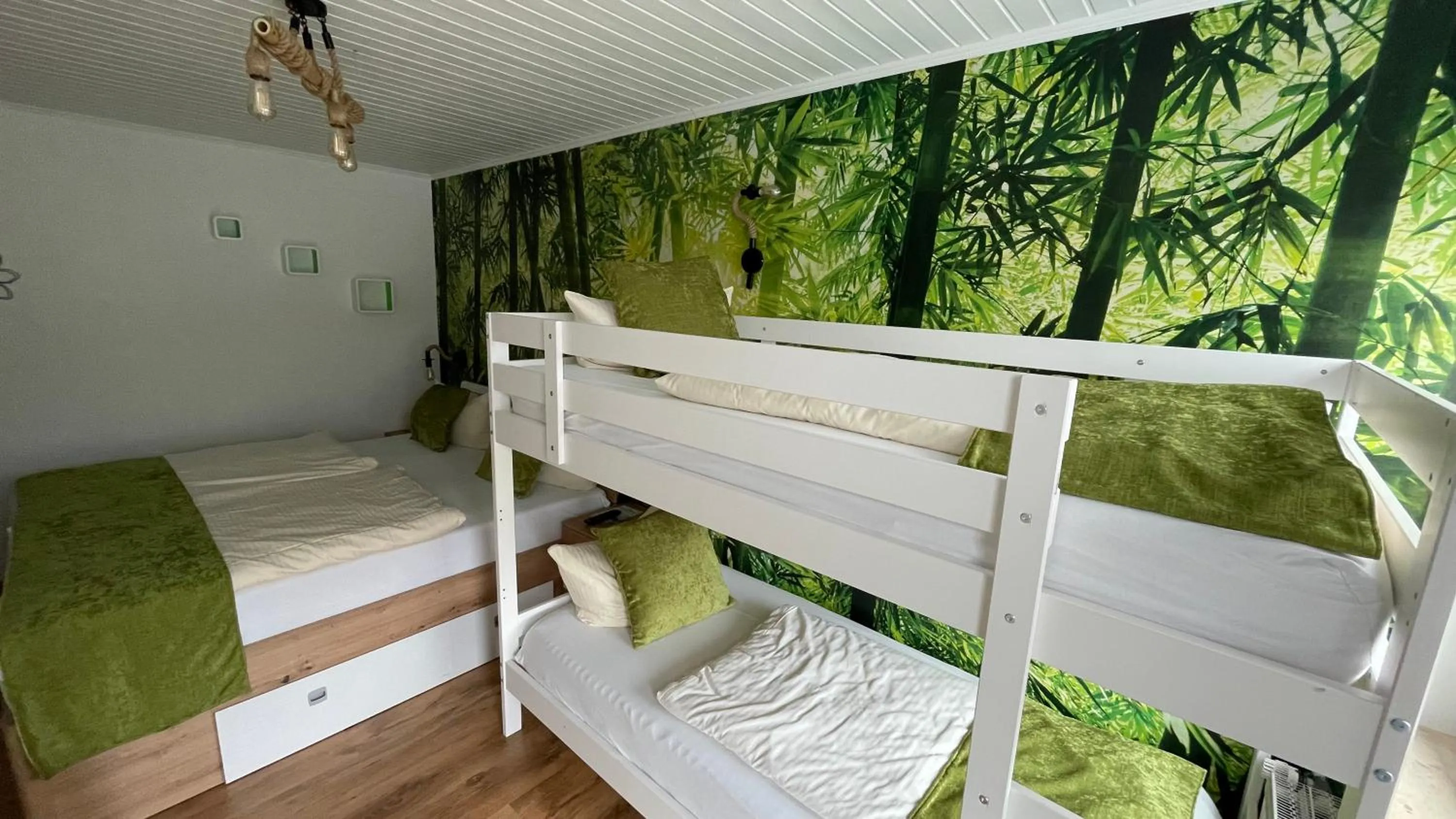 bunk bed, Bed in Hotel Paidion