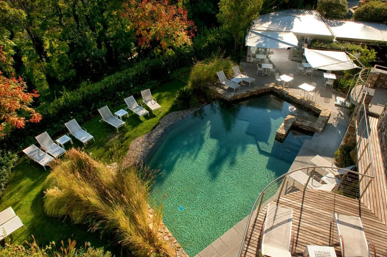 Swimming pool in Eden Rock Resort