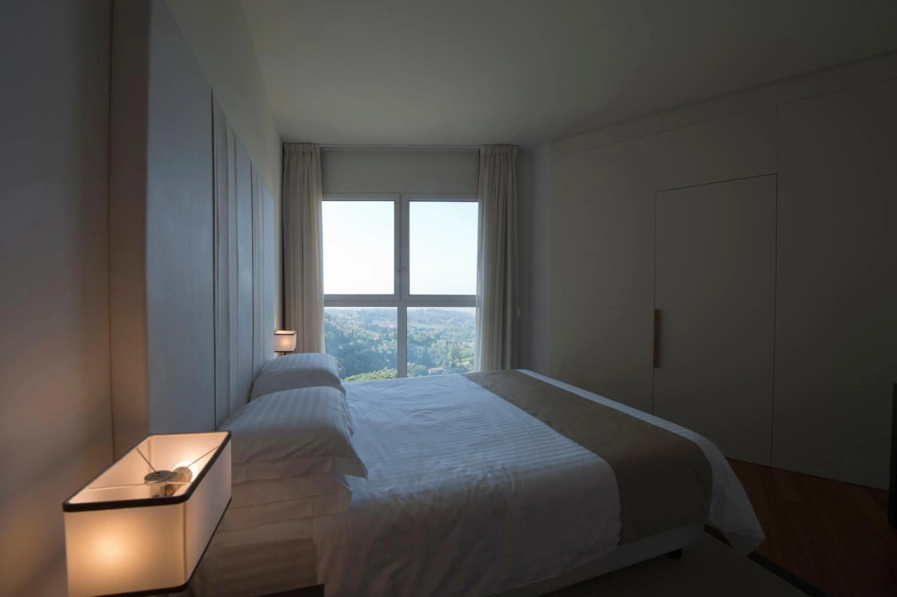 View (from property/room), Bed in Eden Rock Resort