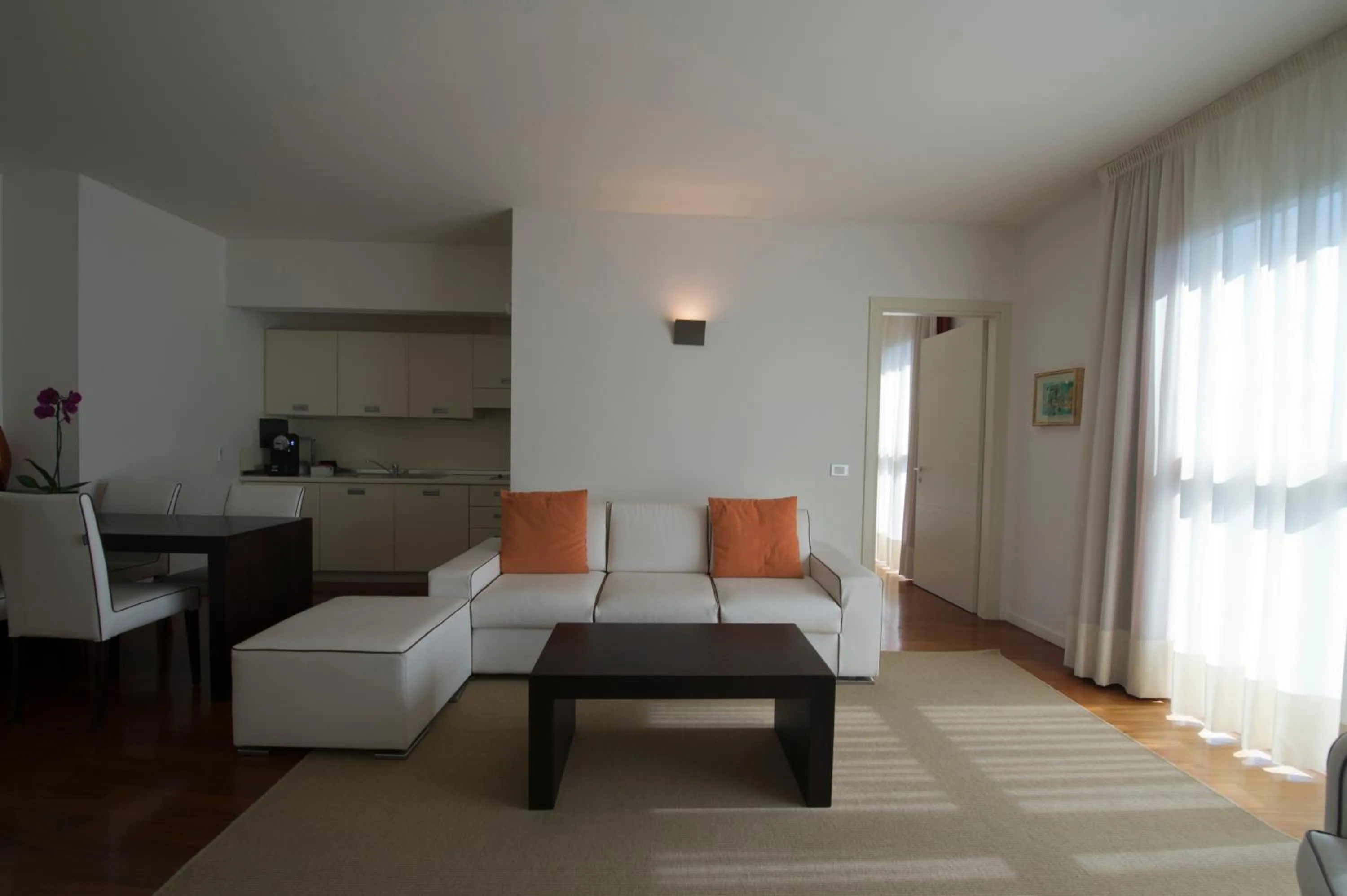 Kitchen or kitchenette in Eden Rock Resort