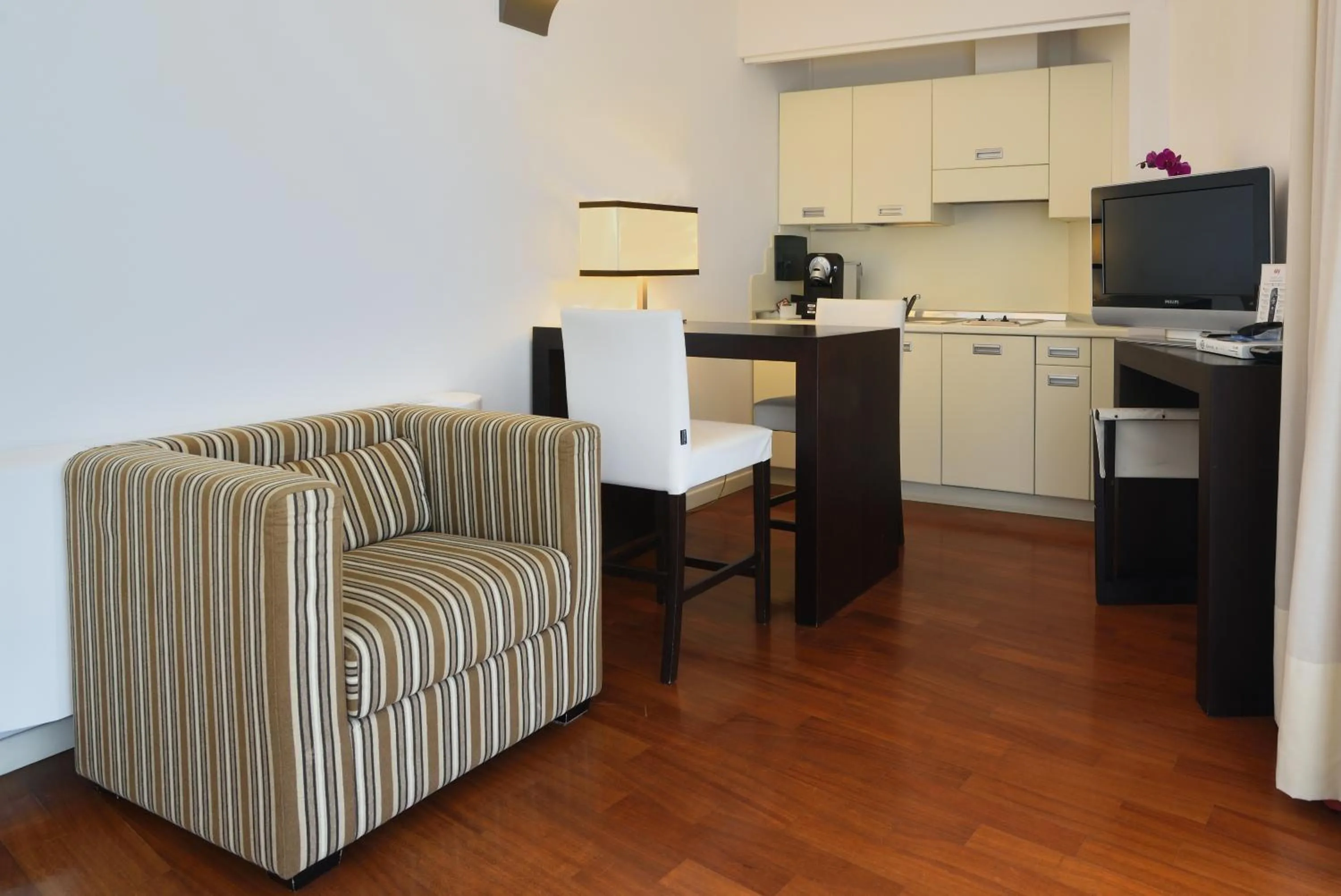 TV and multimedia in Eden Rock Resort