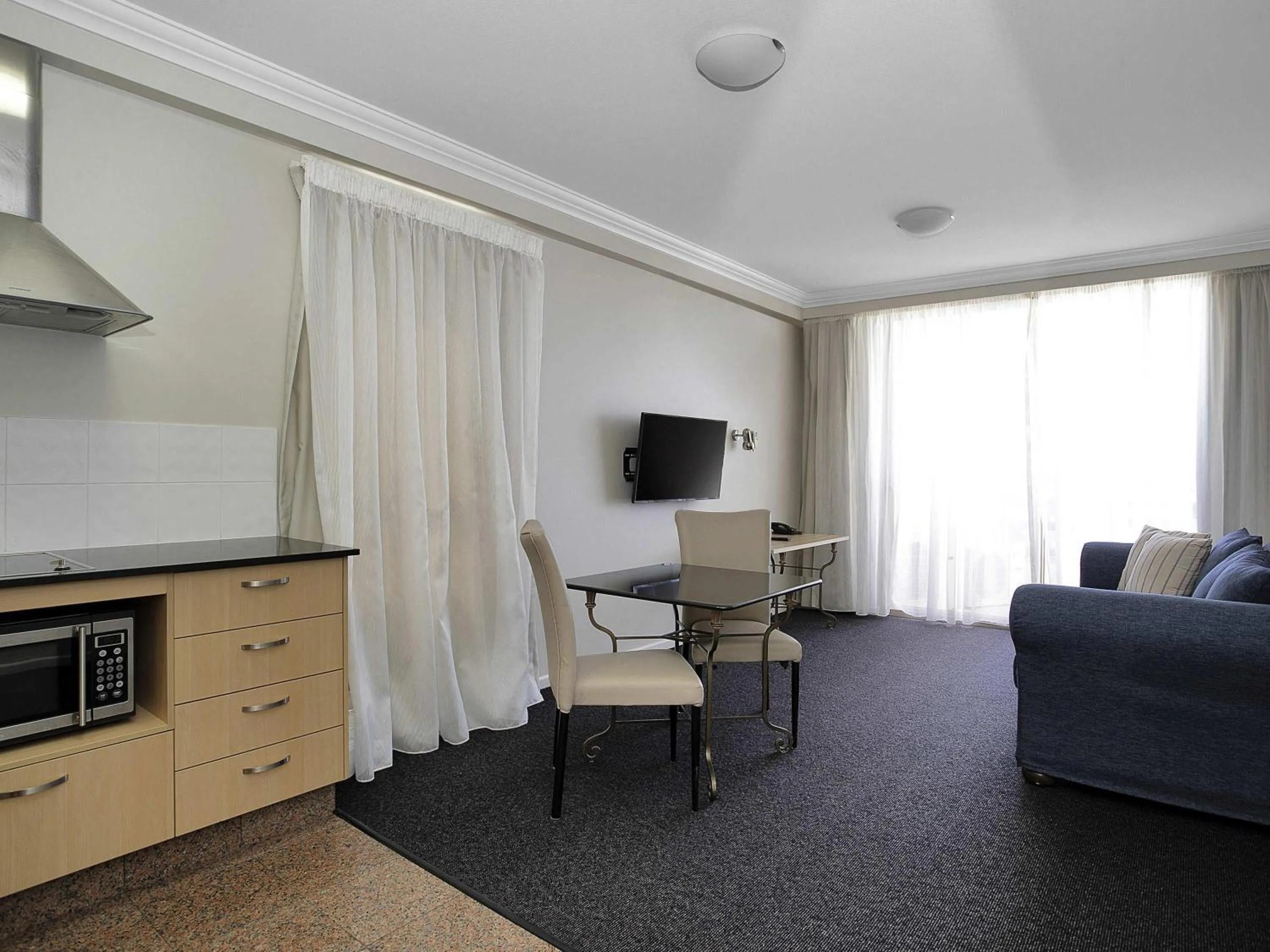 Bedroom in Mantra Mackay