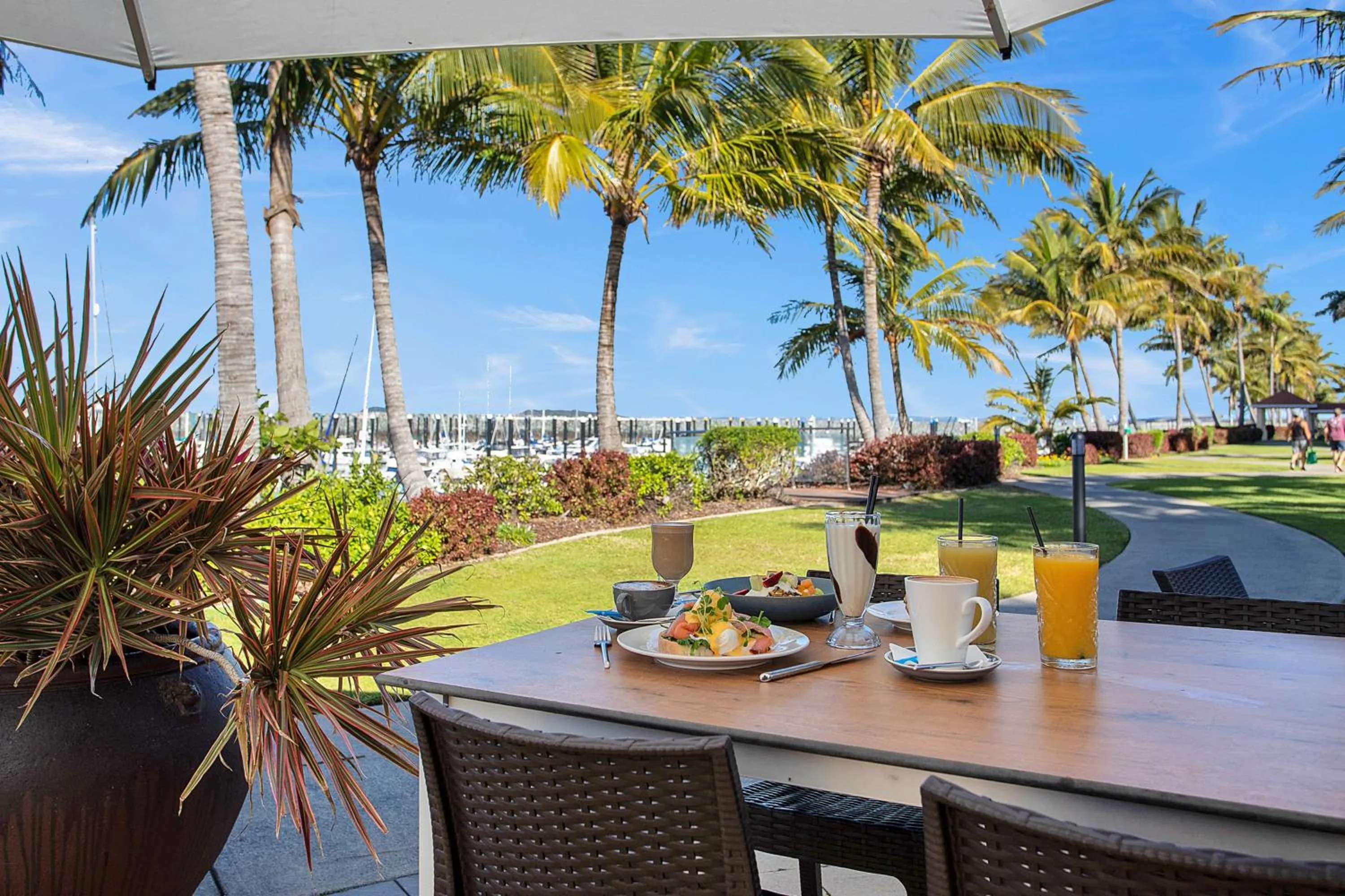 Restaurant/places to eat in Mantra Mackay