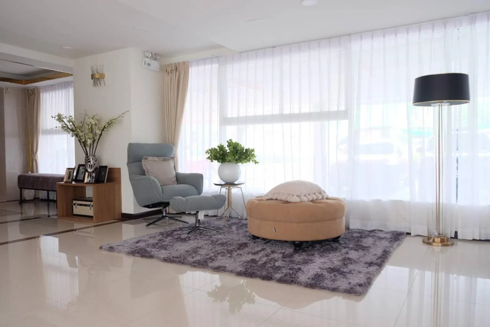 Lobby or reception in Christella Hotel Laemchabang