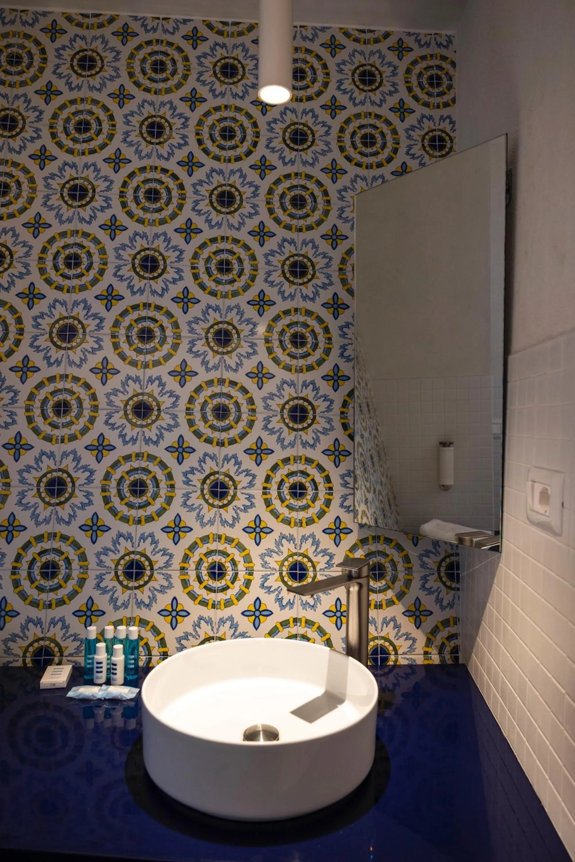 Bathroom in Decori Suites Amalfi Coast - Free Parking