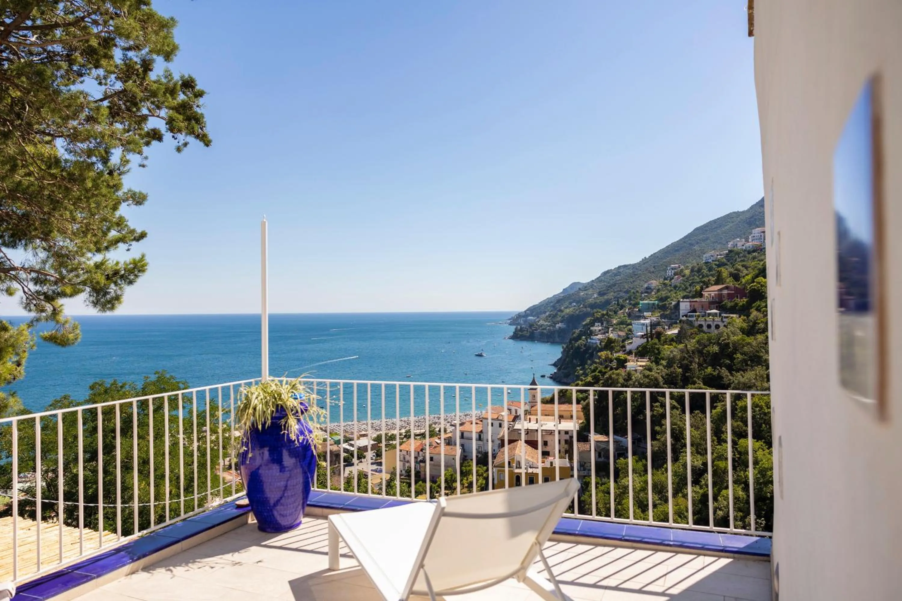 Property building in Decori Suites Amalfi Coast - Free Parking